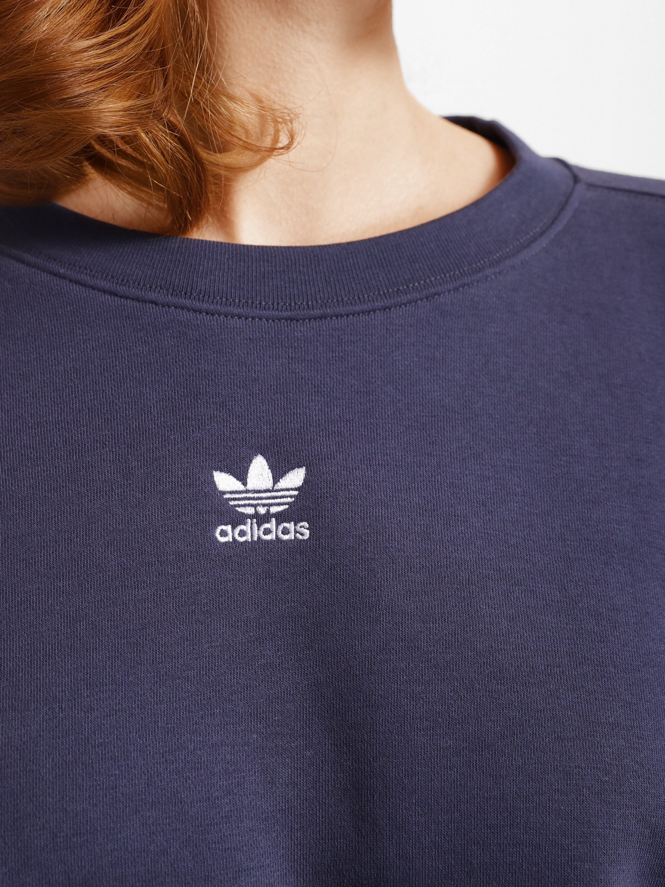 Свитшот Adidas Adicolor Essentials модель HF7481 Фото