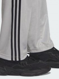 Спортивні штани Adidas Adicolor Classics модель HF7529 Фото