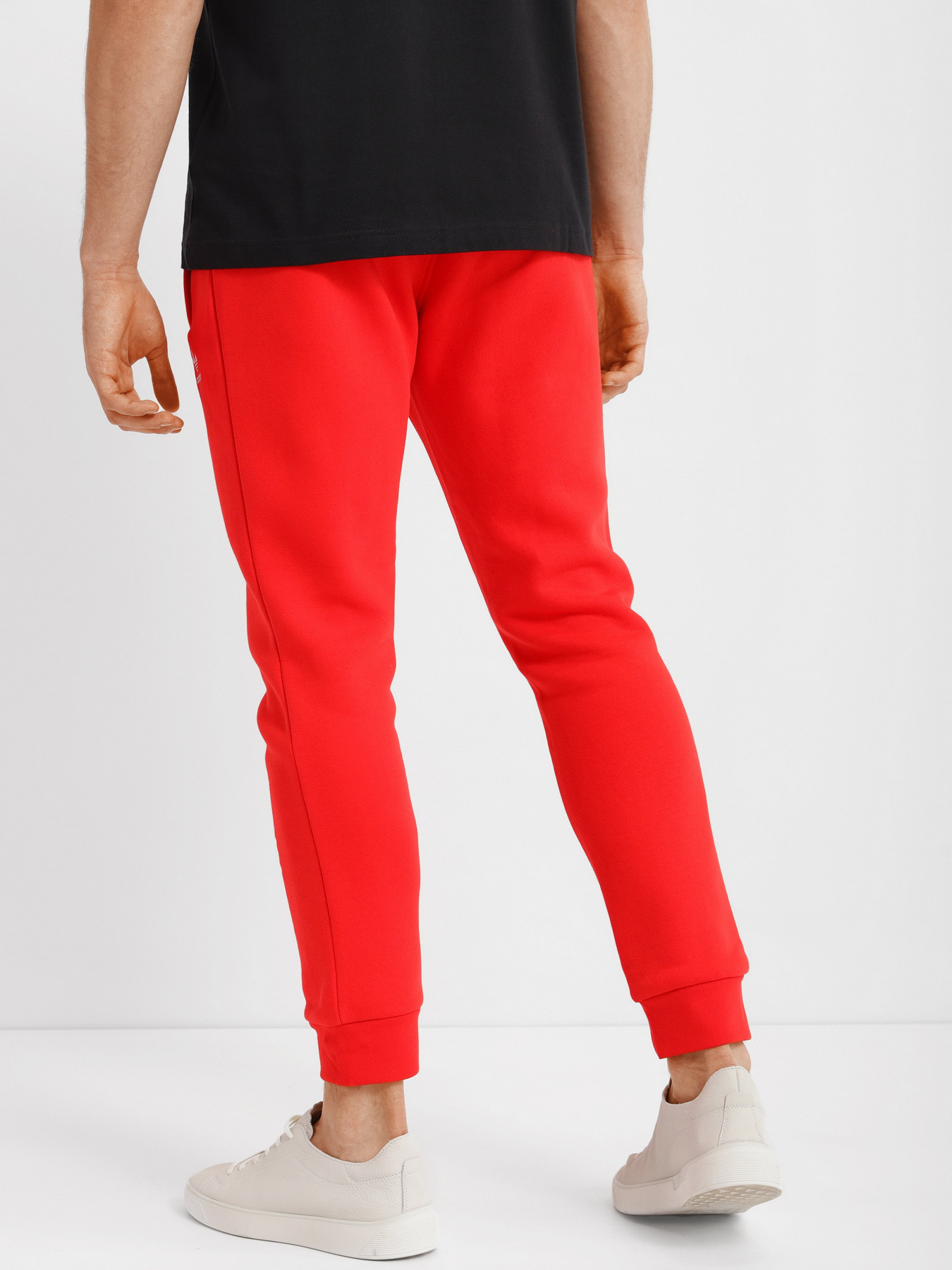 Спортивні штани Adidas Adicolor Essentials Trefoil модель HG3904 Фото