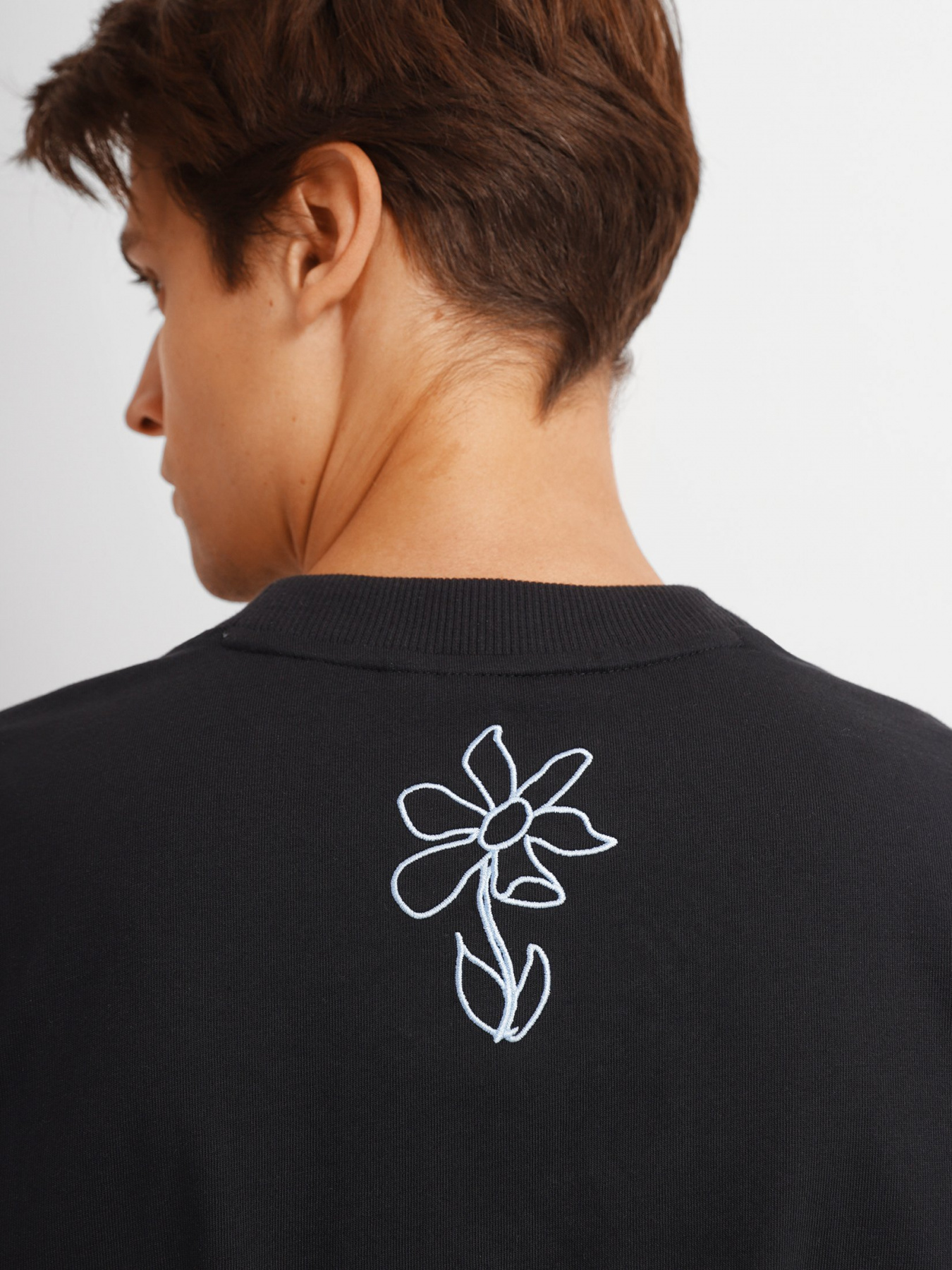 Футболка Adidas V-Day Originals модель HI6015 Фото