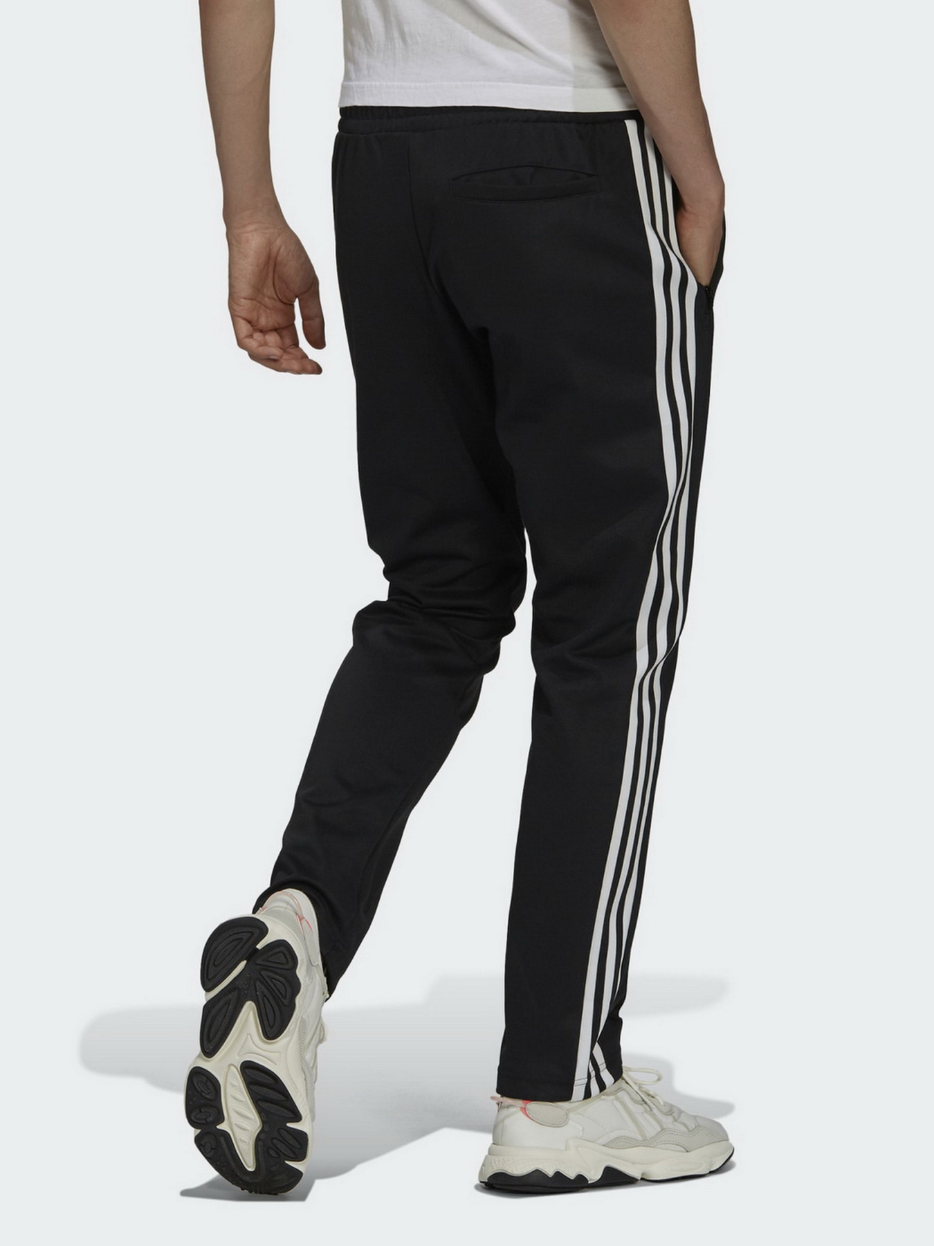 Штани спортивні Adidas Adicolor Classics Beckenbauer Primeblue модель H09115 Фото