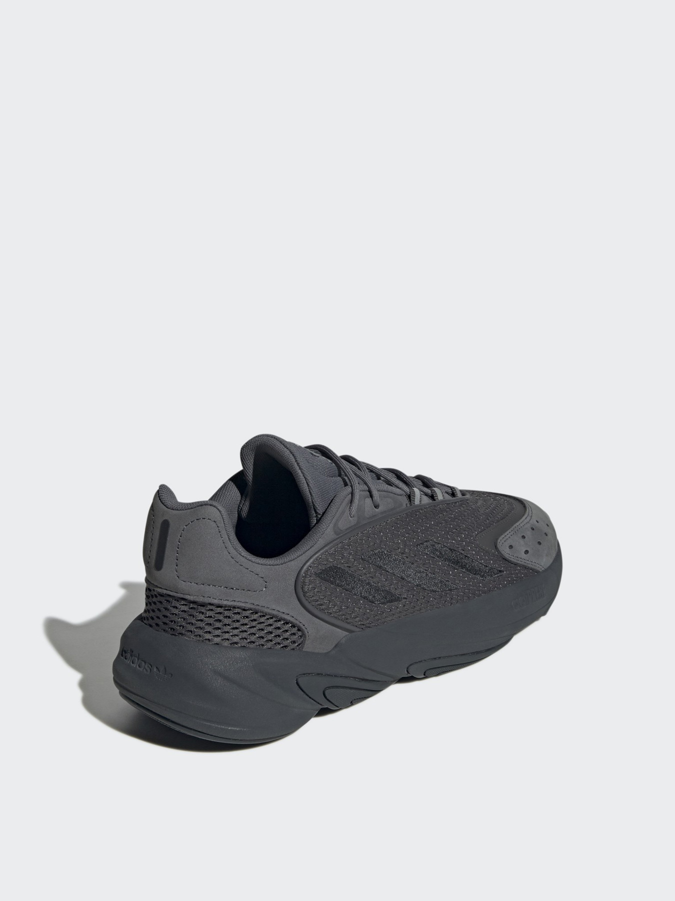 Кросівки Adidas OZELIA модель GX3254 Фото