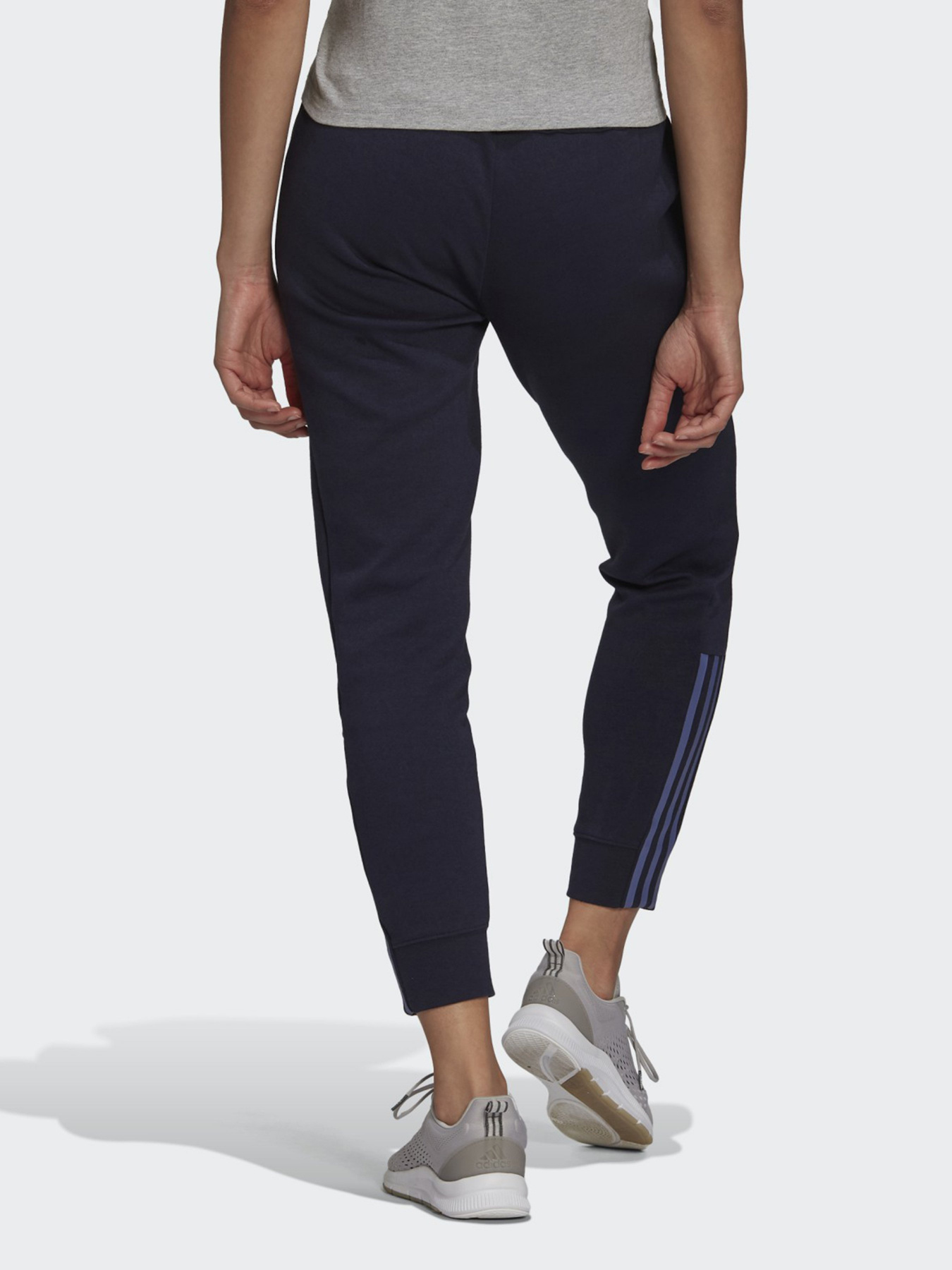 Штаны спортивные Adidas Essentials 3-Stripes модель H07806 Фото