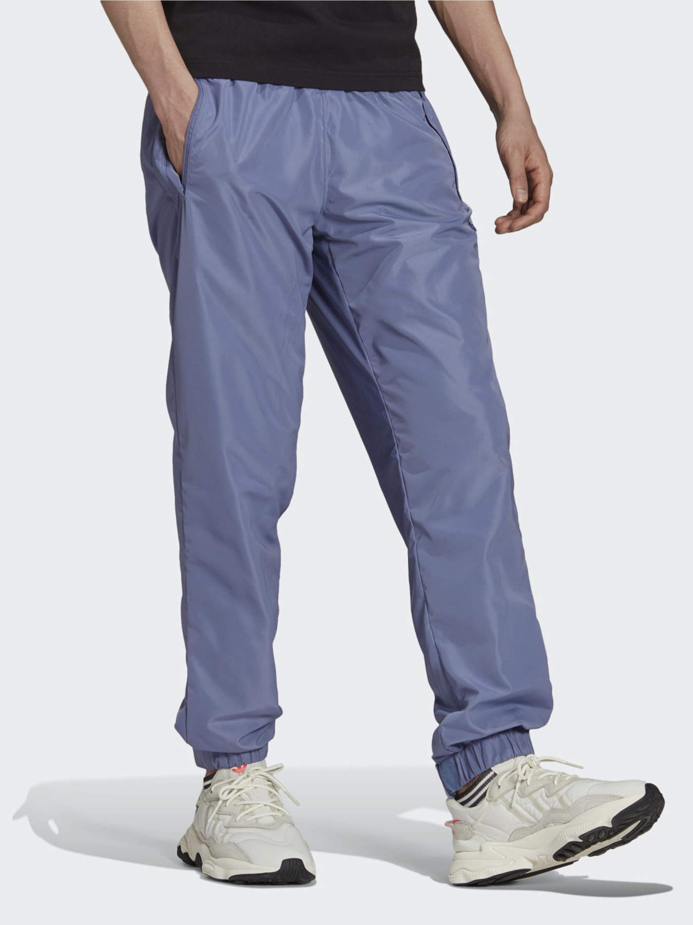 Штани спортивні Adidas Adicolor модель H11362 Фото