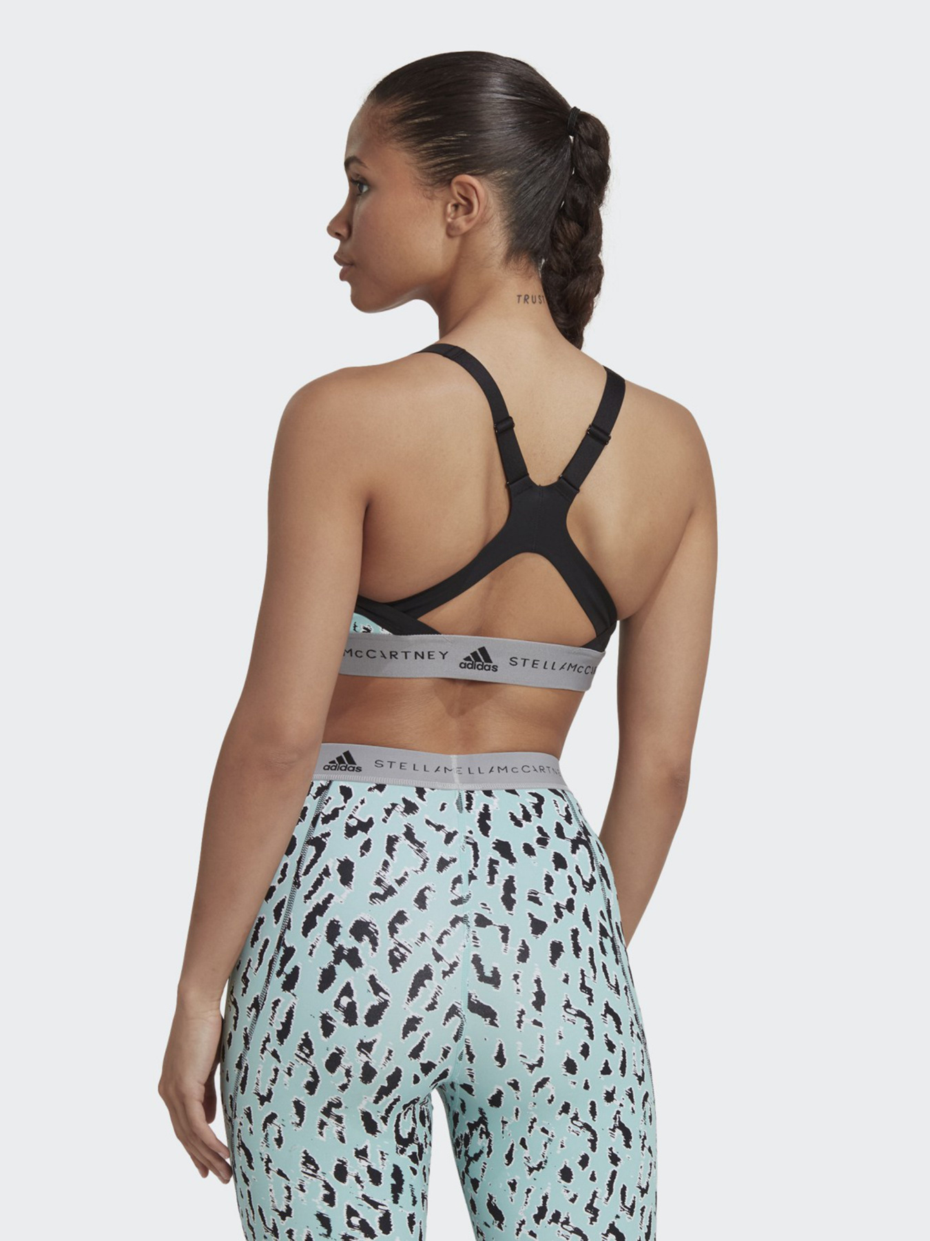 Спортивный топ Adidas by Stella Mccartney модель HB6069 Спортивный топ Adidas by Stella Mccartney модель HB6069 Фото