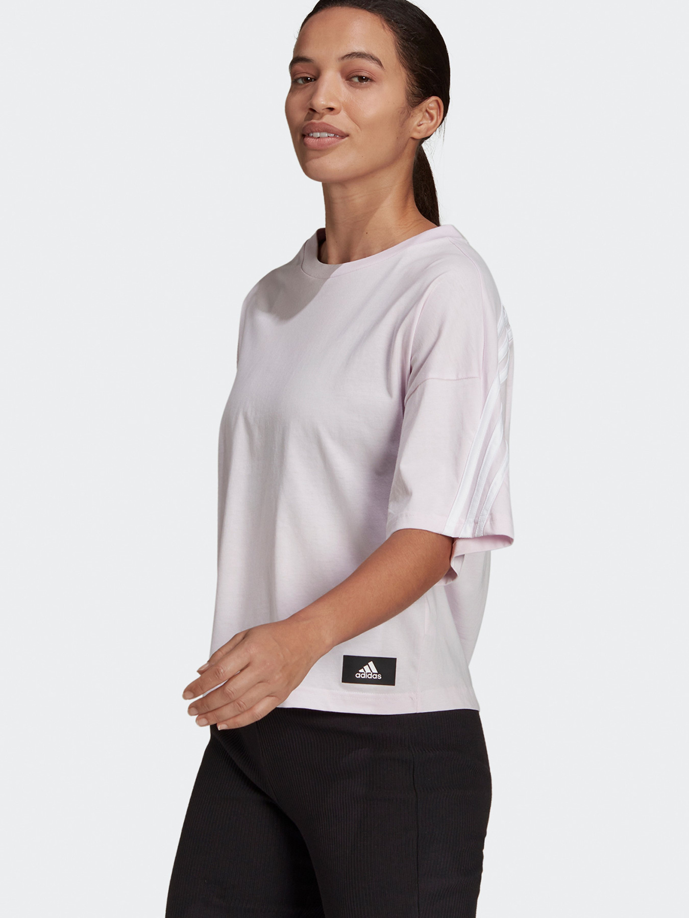 Футболки і поло Adidas SPORTSWEAR FUTURE ICONS 3-STRIPES модель HE0311 Футболки і поло Adidas SPORTSWEAR FUTURE ICONS 3-STRIPES модель HE0311 Фото