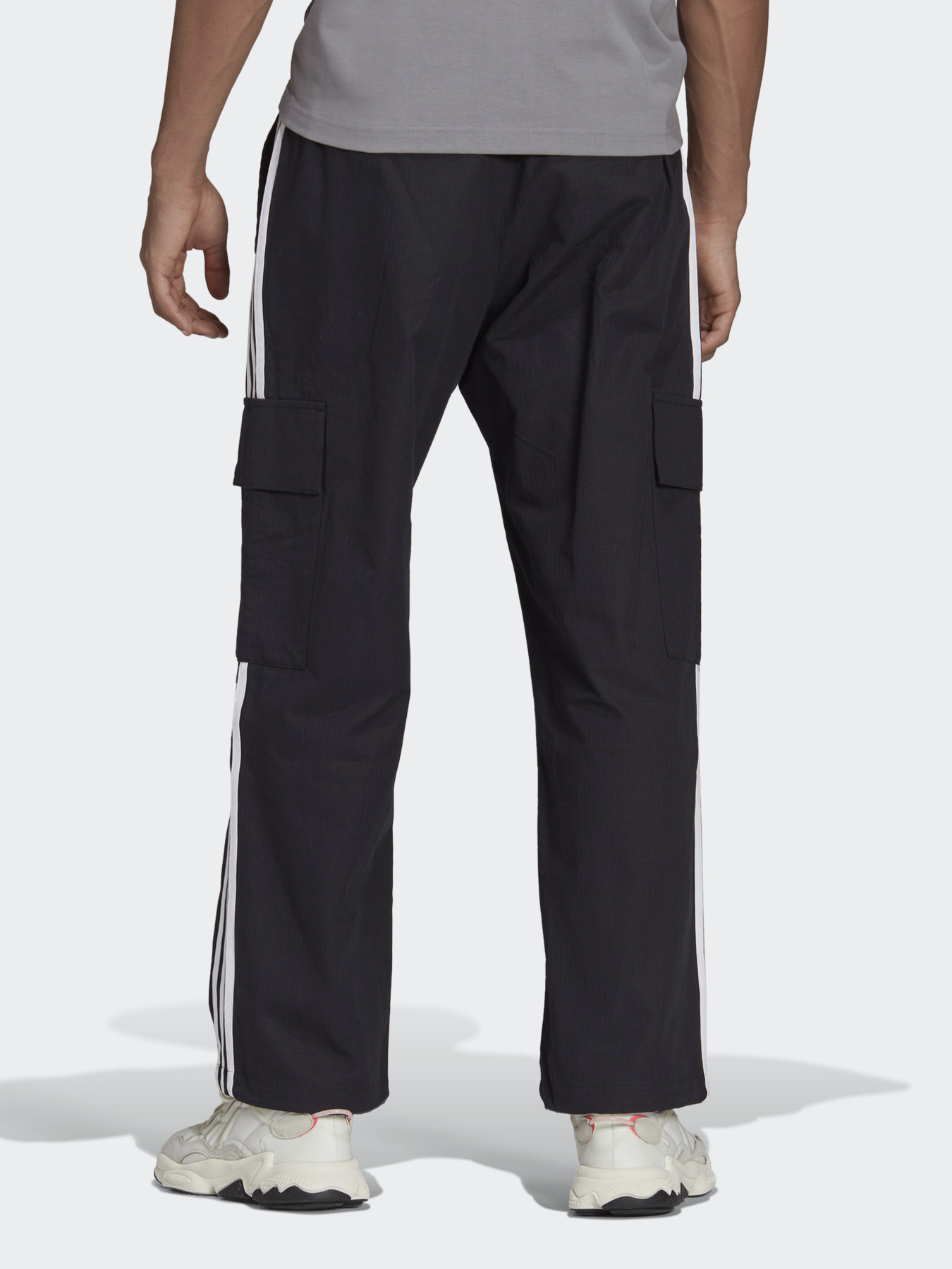 Штаны спортивные Adidas Adicolor Classics 3-Stripes модель H09117 Фото