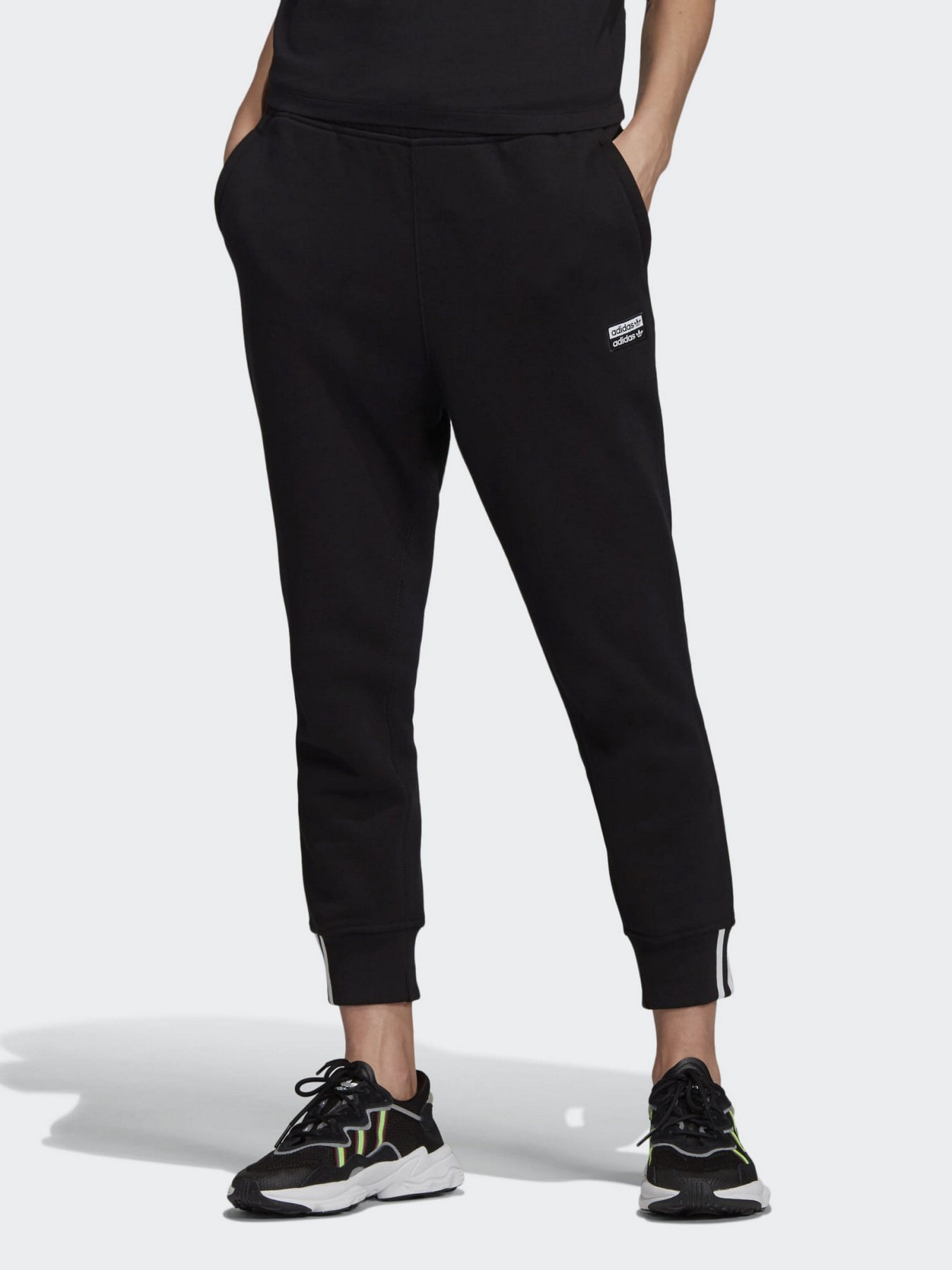 Штаны спортивные Adidas Originals модель ED5851 Штаны спортивные Adidas Originals модель ED5851 Фото