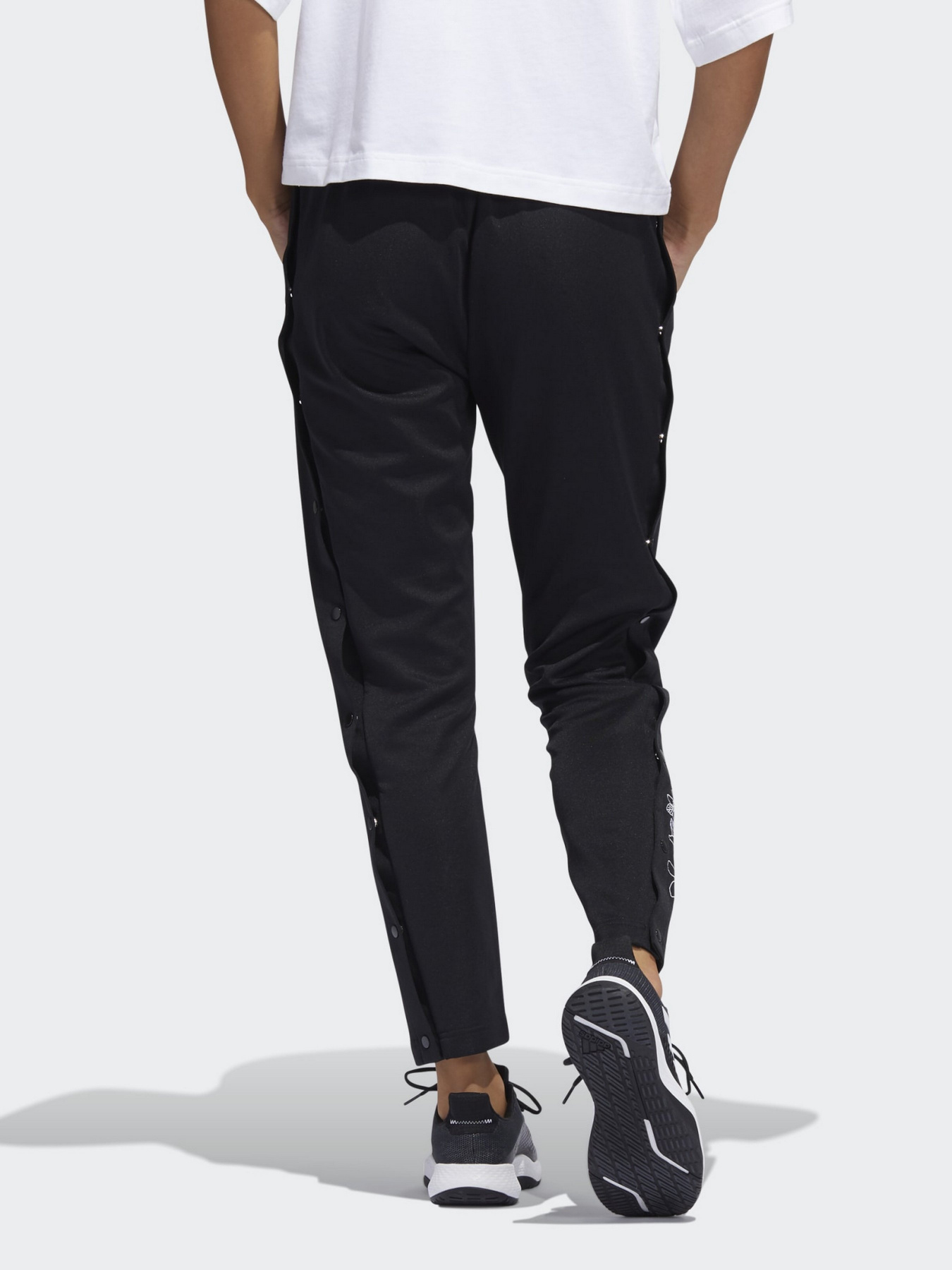 Штани спортивні Adidas Graphic Snap модель GJ6557 Фото