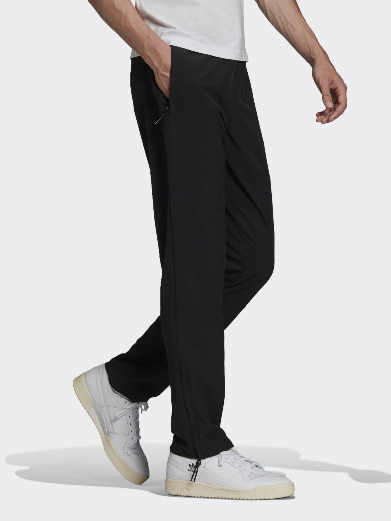 Штаны спортивные Adidas ADICOLOR TREFOIL TEC LUXE модель HC4543 Фото