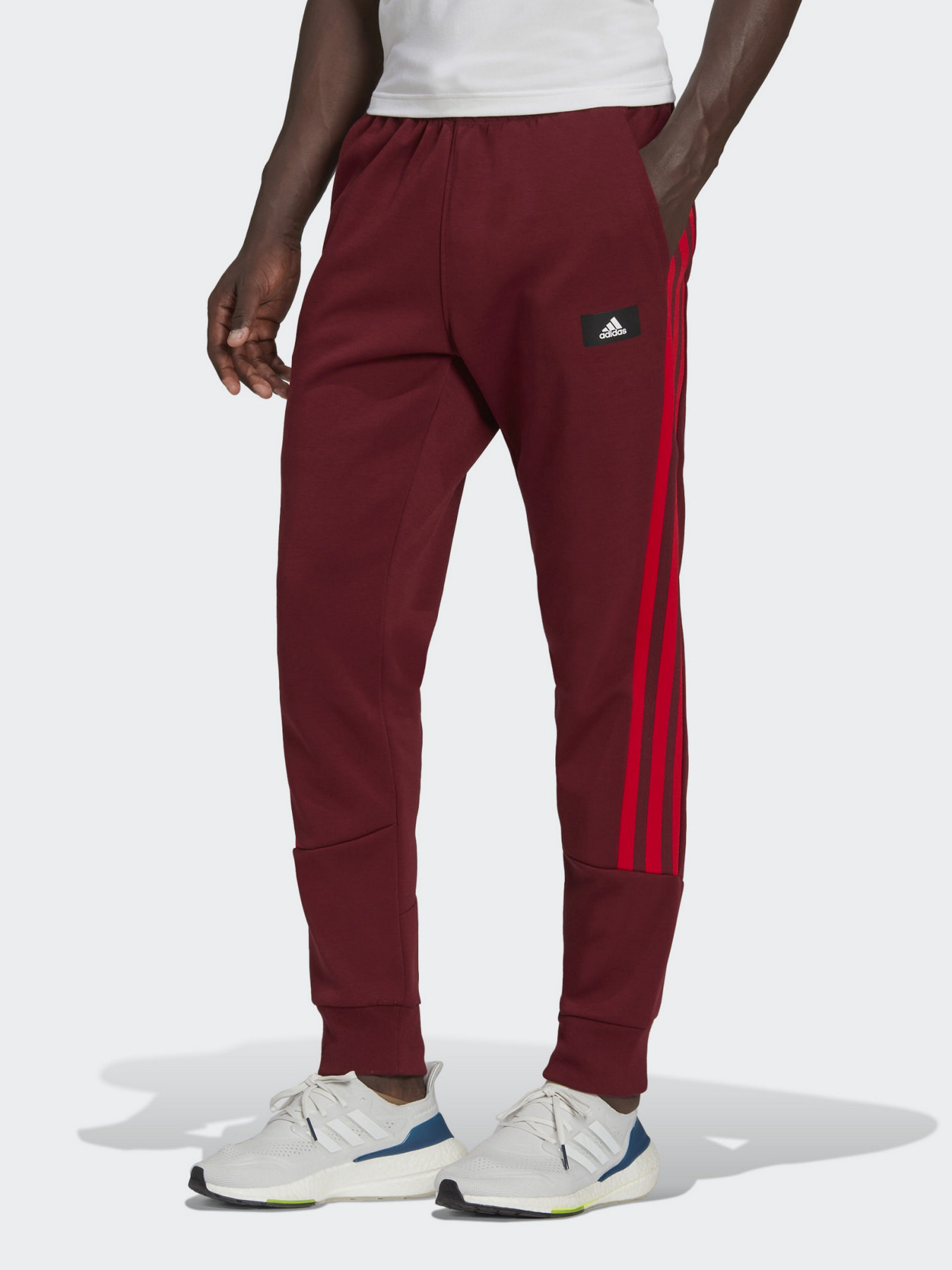 Штаны спортивные Adidas M FI 3S модель HC5262 Фото