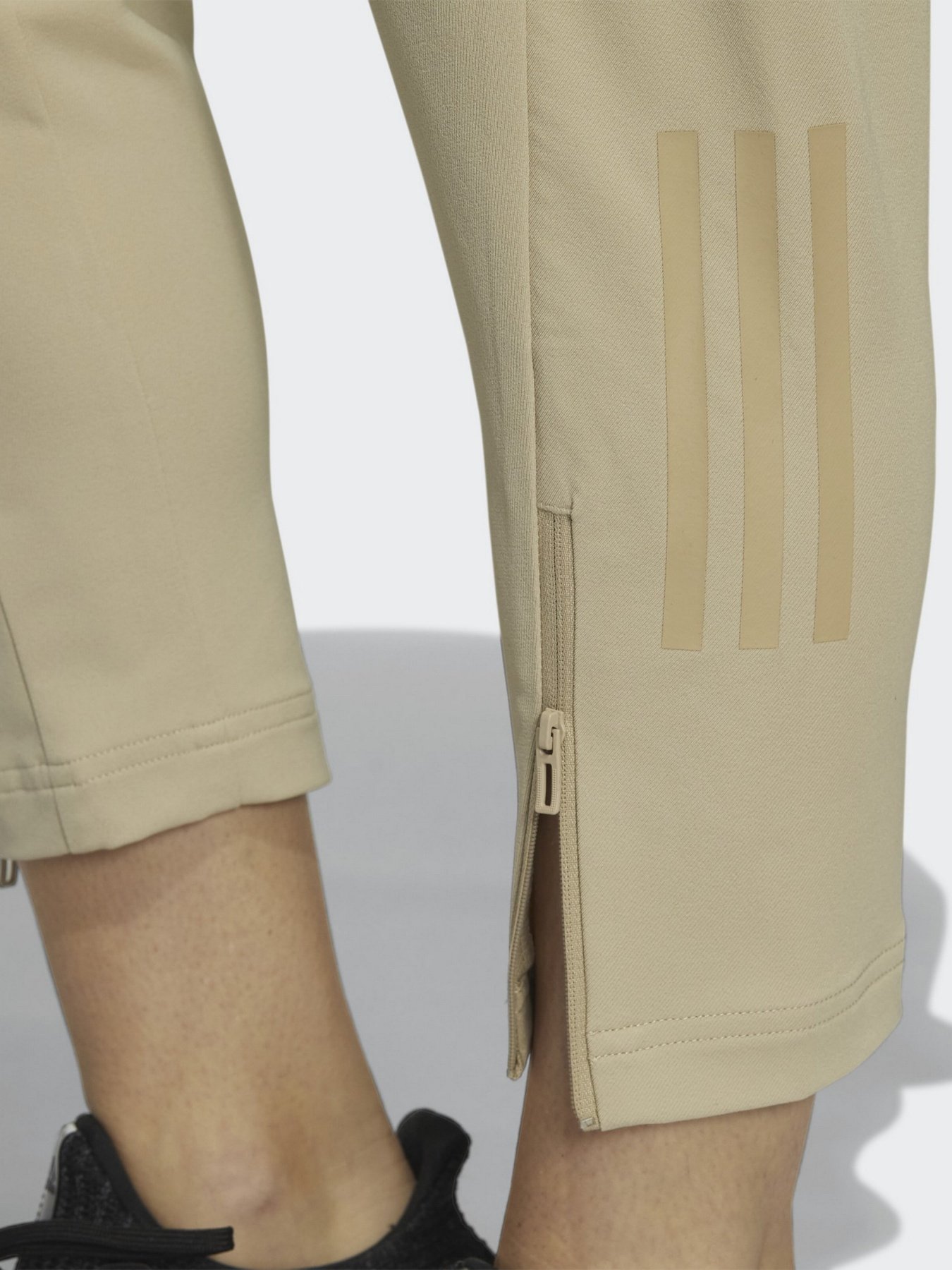 Штани спортивні Adidas Met Woven модель HF0047 Фото