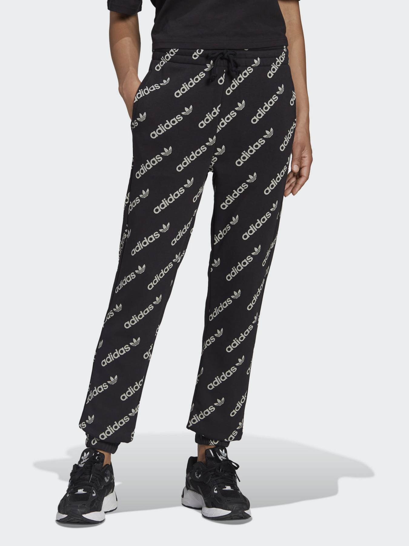 Спортивні штани Adidas Monogram модель HM4887 Спортивні штани Adidas Monogram модель HM4887 Фото