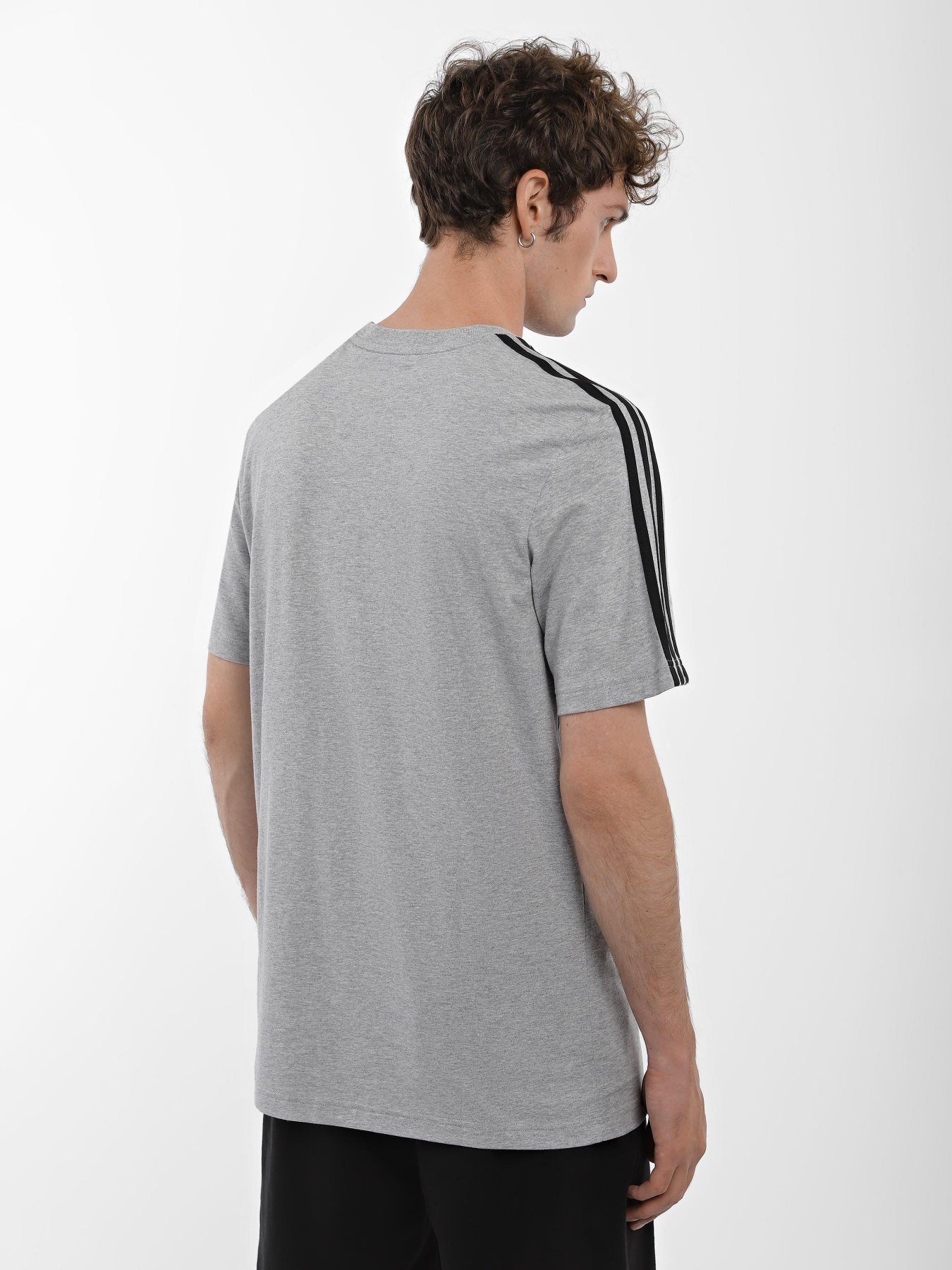 Футболка Adidas ESSENTIALS 3-STRIPES TRACK модель DU0442 Футболка Adidas ESSENTIALS 3-STRIPES TRACK модель DU0442 Фото