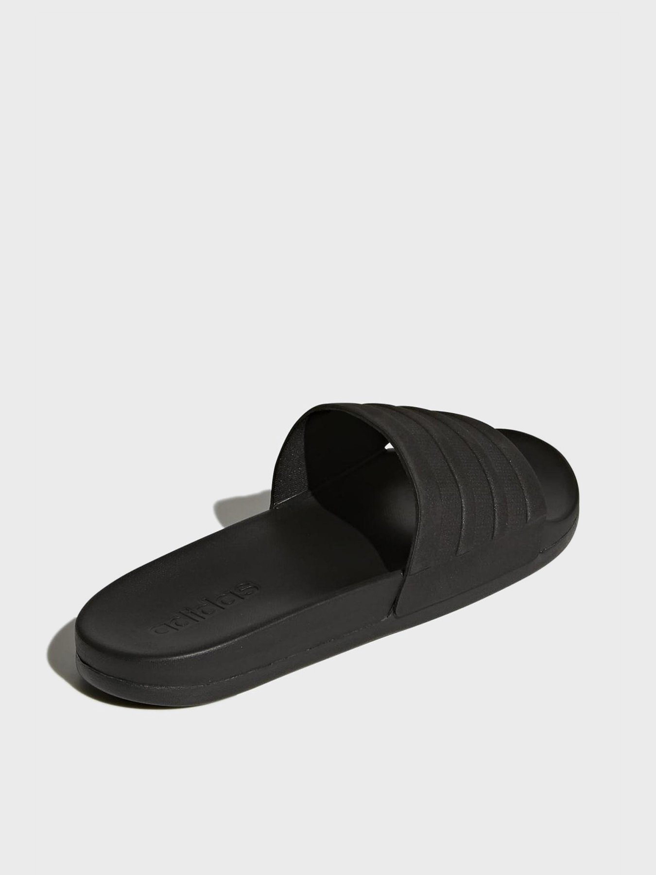 Шлепанцы Adidas Adilette Cloudfoam Plus Stripes Sportswear модель S82137 Шлепанцы Adidas Adilette Cloudfoam Plus Stripes Sportswear модель S82137 Фото