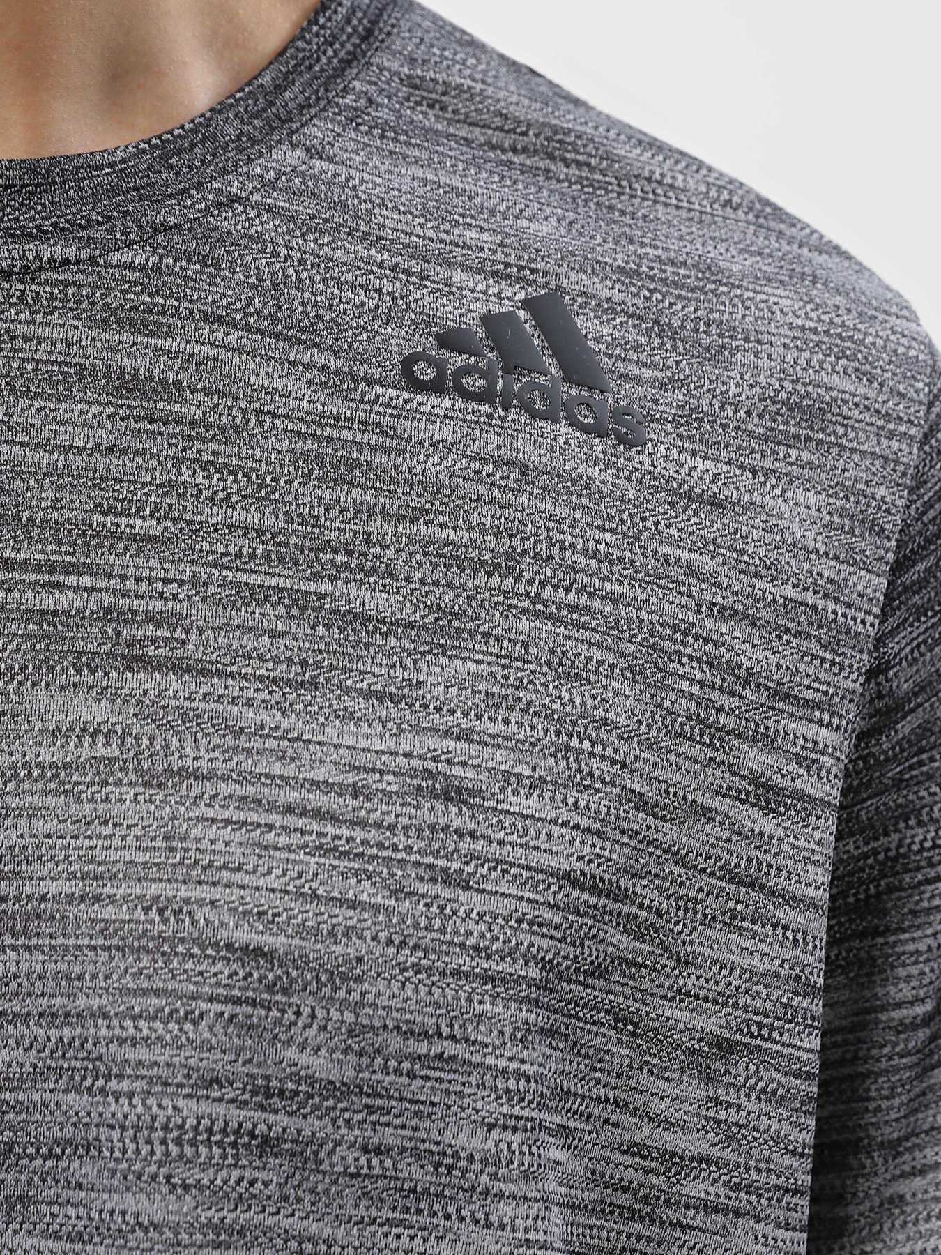 Футболка Adidas Gradient Tech модель FL4394 Фото