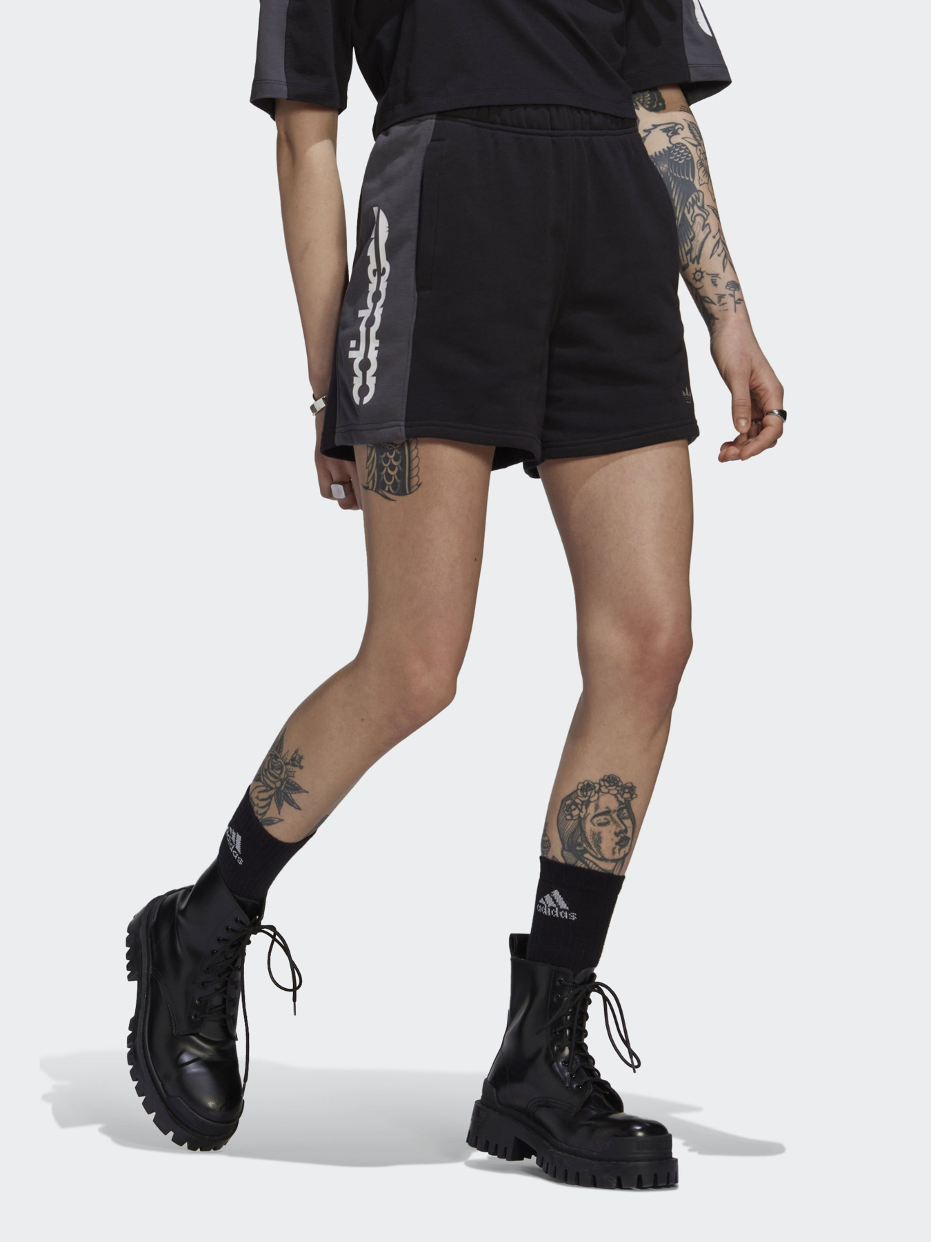 Шорты спортивные Adidas Blocked Graphic модель HF2137 Фото