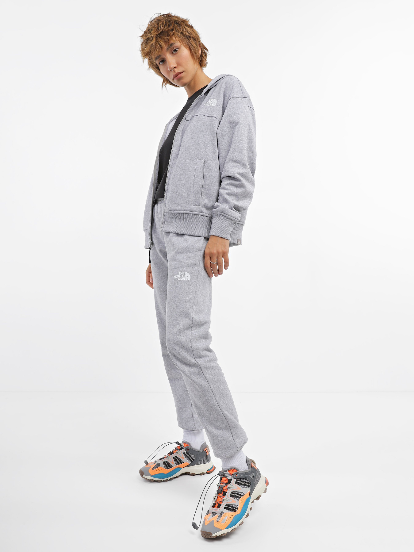 Кросівки повсякденні Adidas Hyperturf Adventure модель HP2832 Кросівки повсякденні Adidas Hyperturf Adventure модель HP2832 Фото