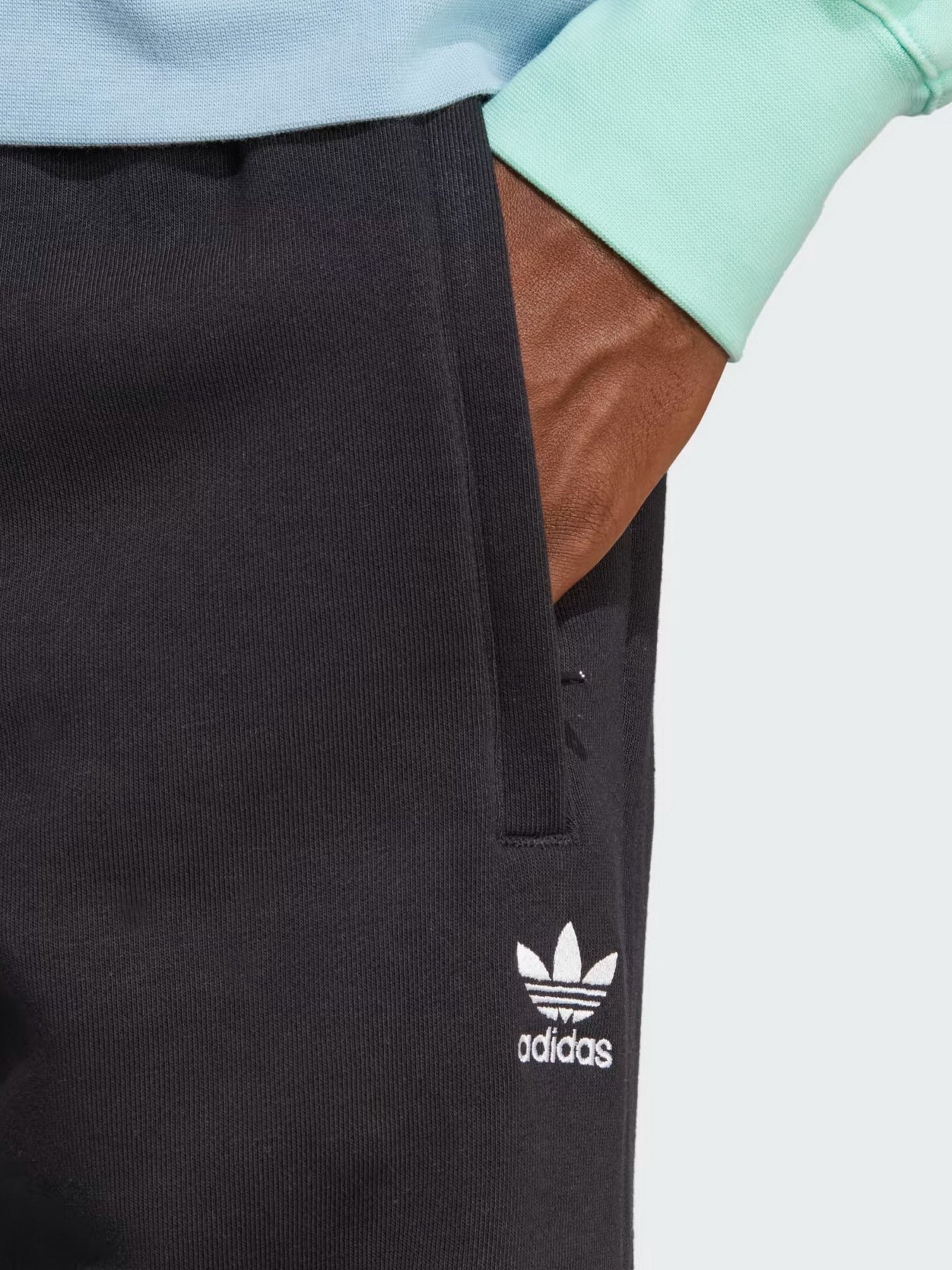 Спортивні штани Adidas Adicolor Essentials Trefoil модель IA4837 Фото