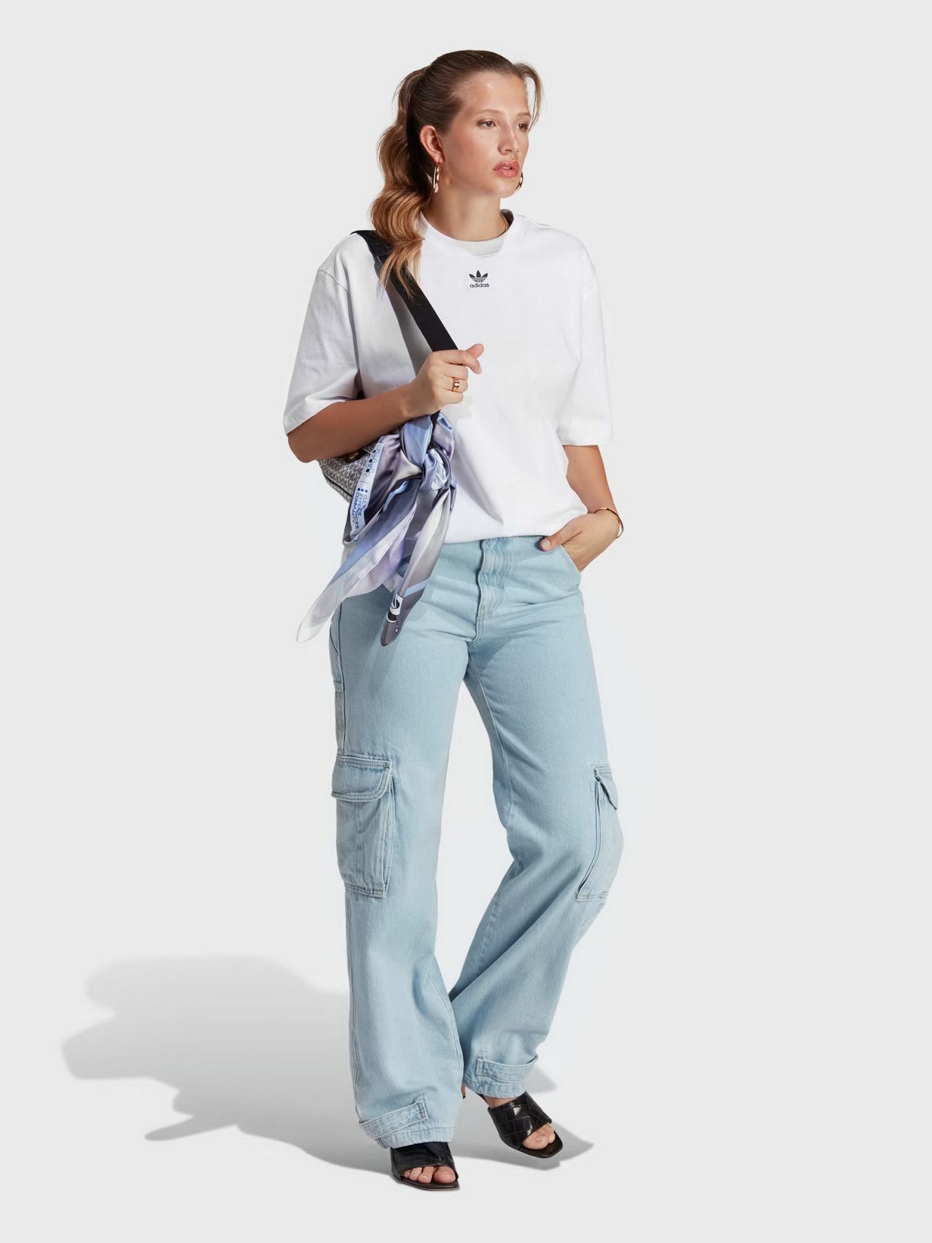 Футболка Adidas Adicolor Essentials Originals модель IA6461 Фото