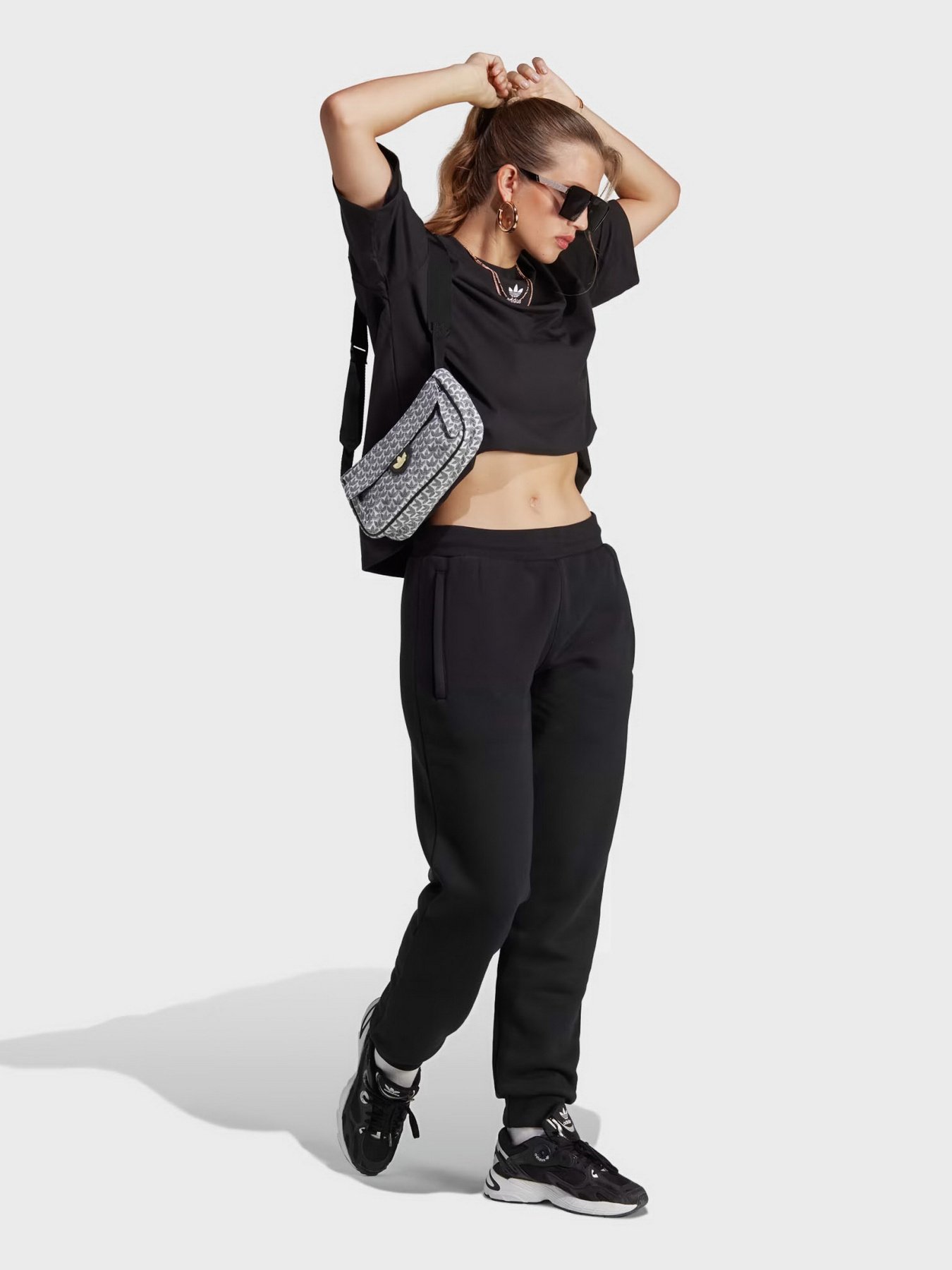 Футболка Adidas Adicolor Essentials Originals модель IA6464 Фото