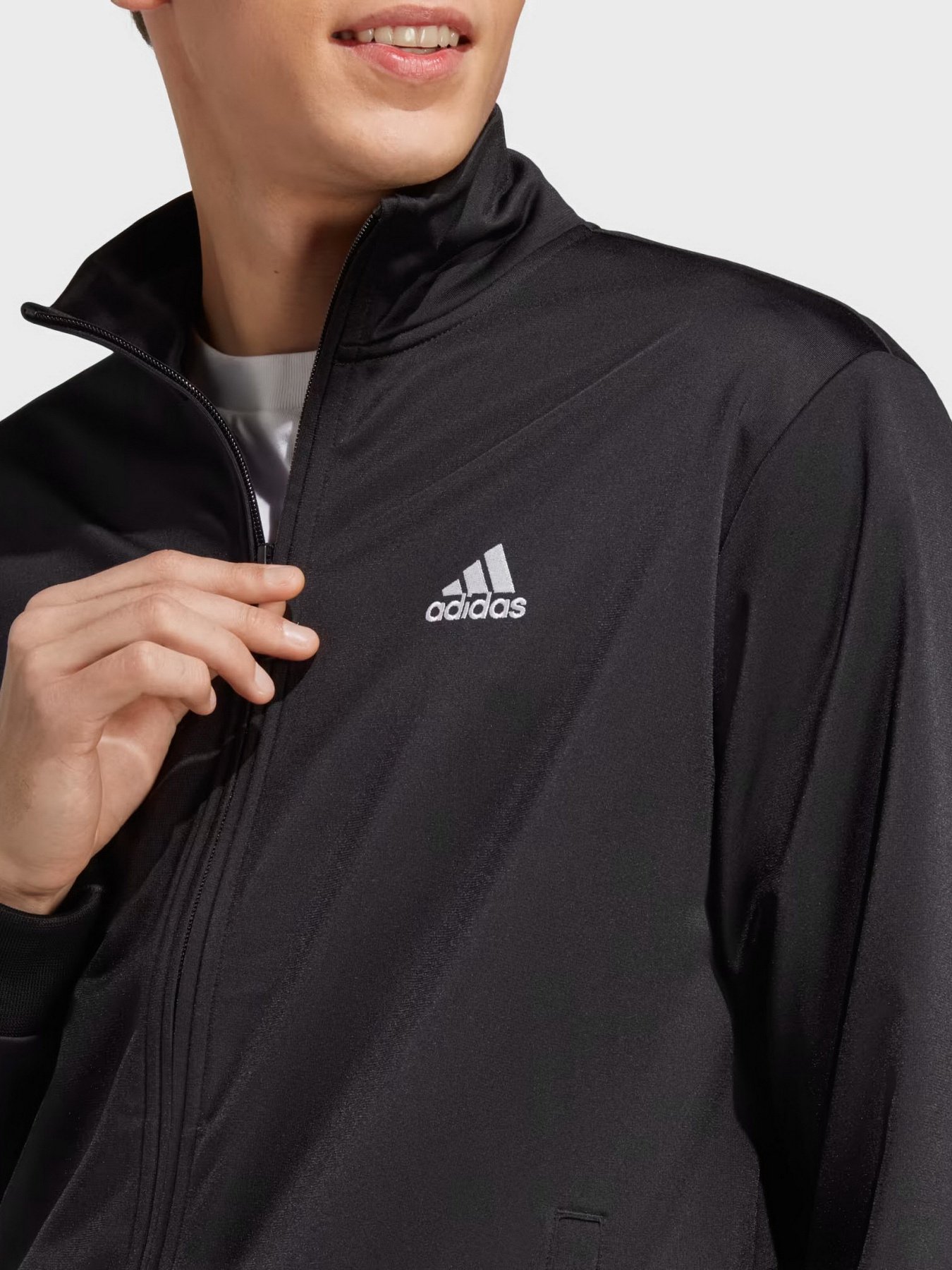 Спортивний костюм Adidas Linear Logo Tricot модель IC6775 Фото