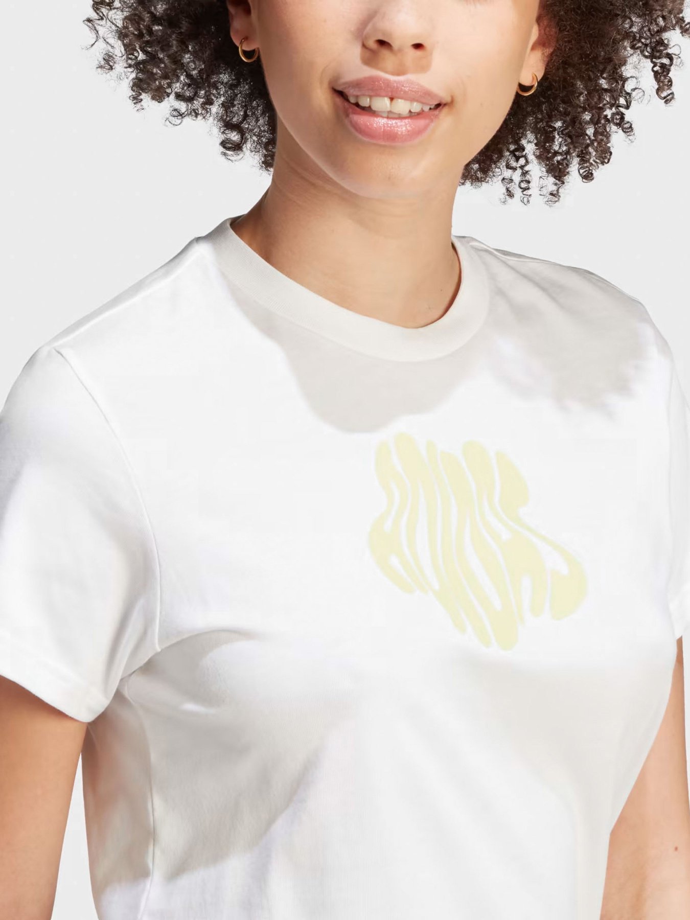 Футболка Adidas Floral Graphic Sportswear модель II6073 Фото