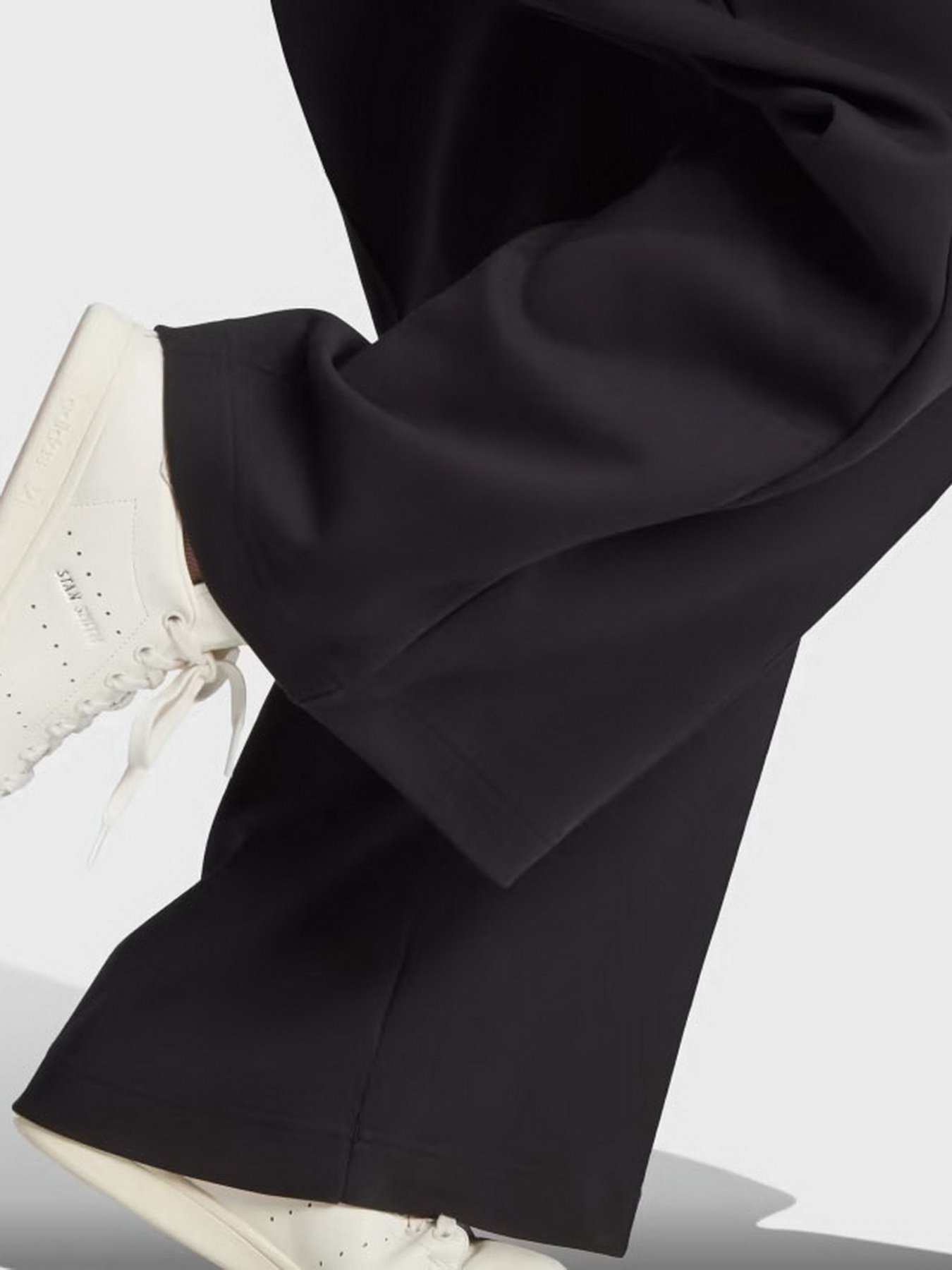 Штани спортивні Adidas Premium Essentials Wide-leg Pintuck модель II8024 Фото