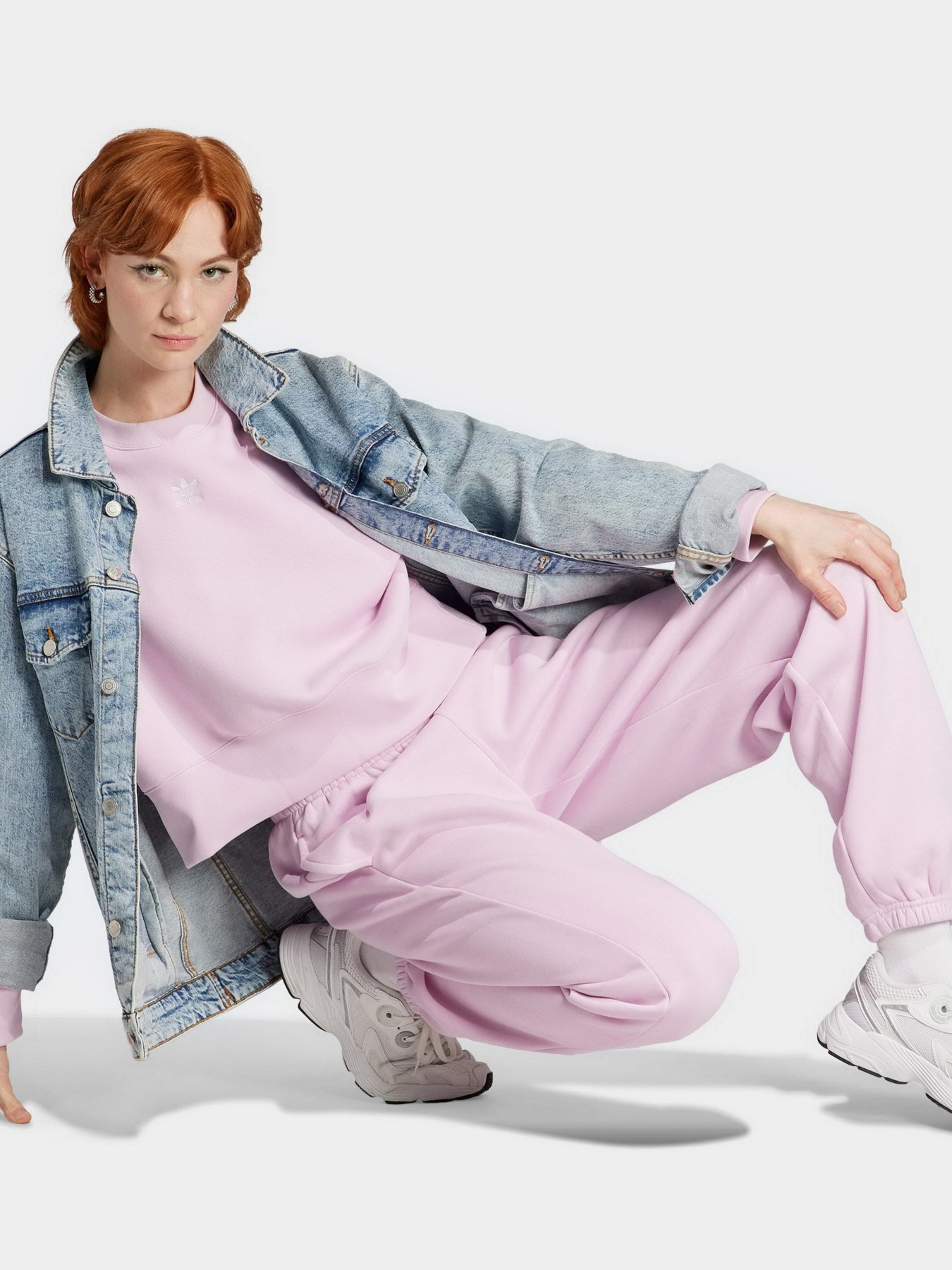 Свитшот Adidas Adicolor Essentials Originals модель IJ9771 Фото