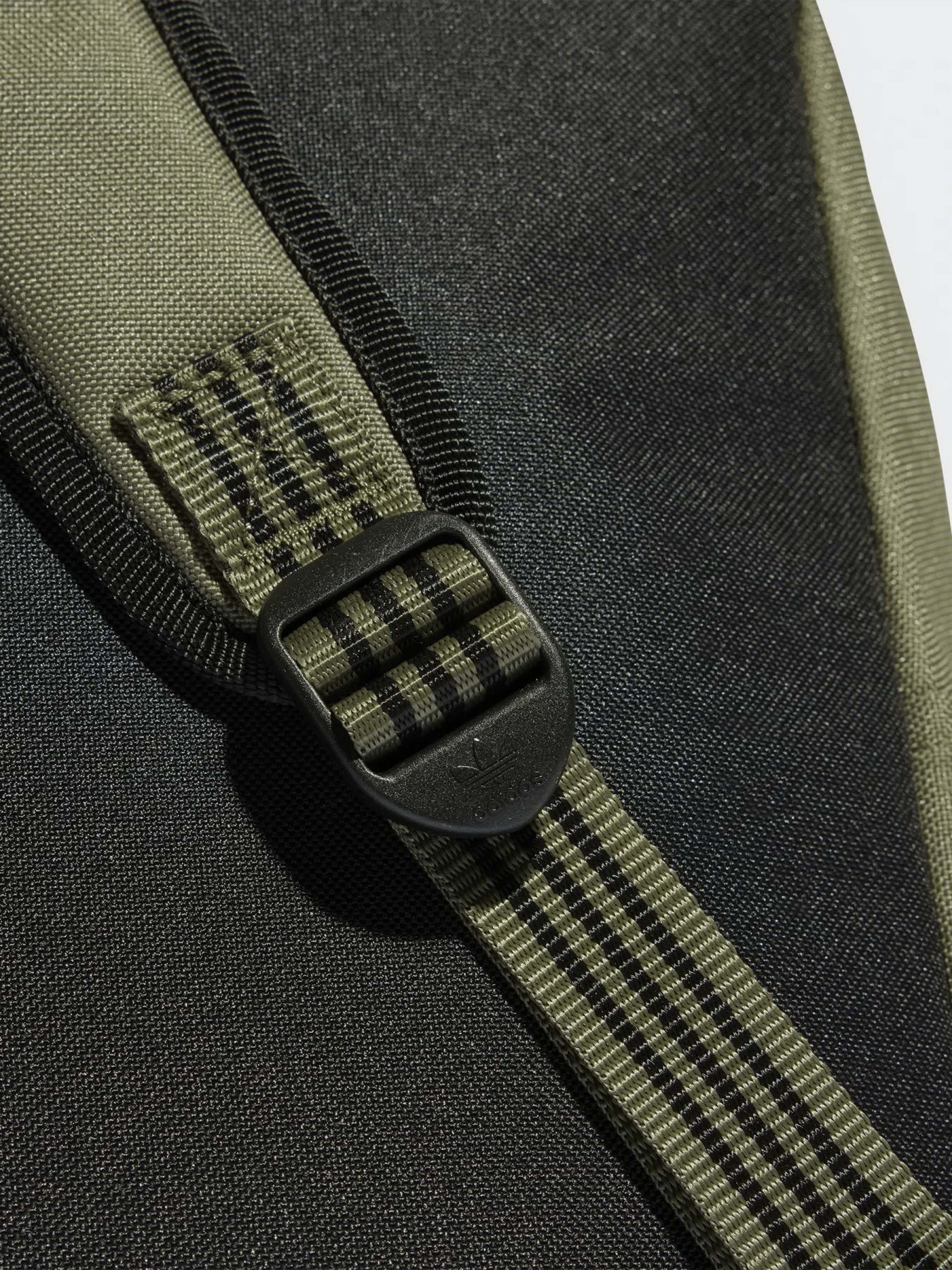 Повсякденний рюкзак Adidas Adicolor модель IL1962 Фото