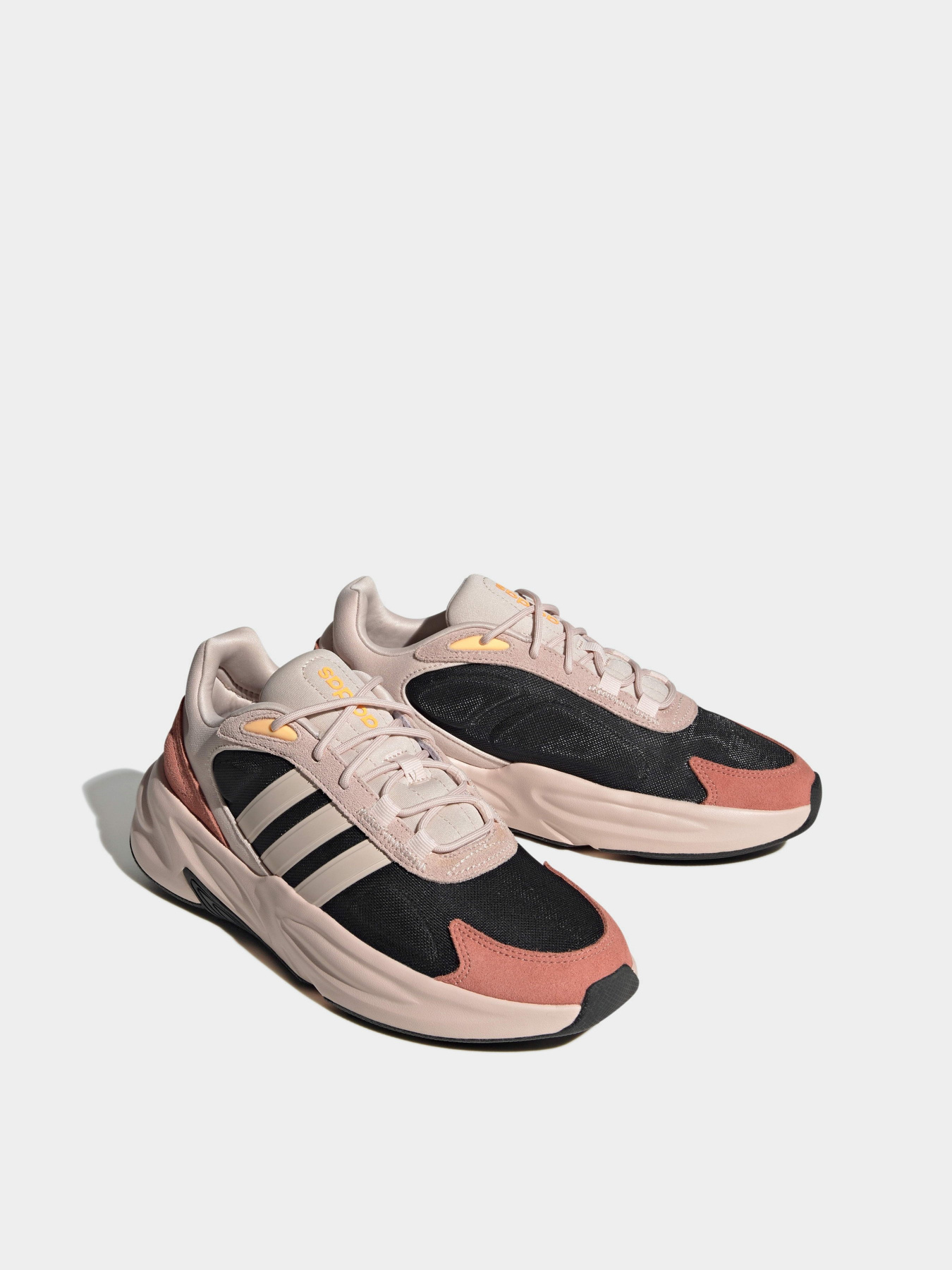 Кросівки для бігу Adidas Ozelle Cloudfoam модель IG9797 Фото