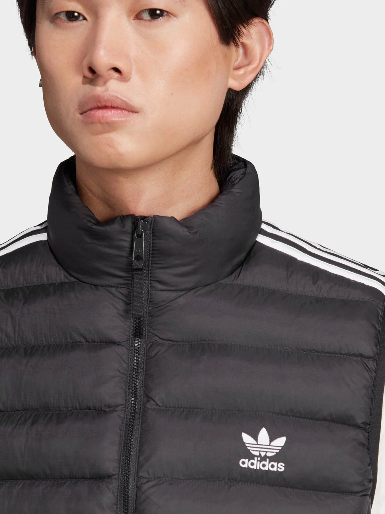 Утеплений жилет Adidas Padded Stand-Up Collar Puffer Originals модель HZ0686 Фото