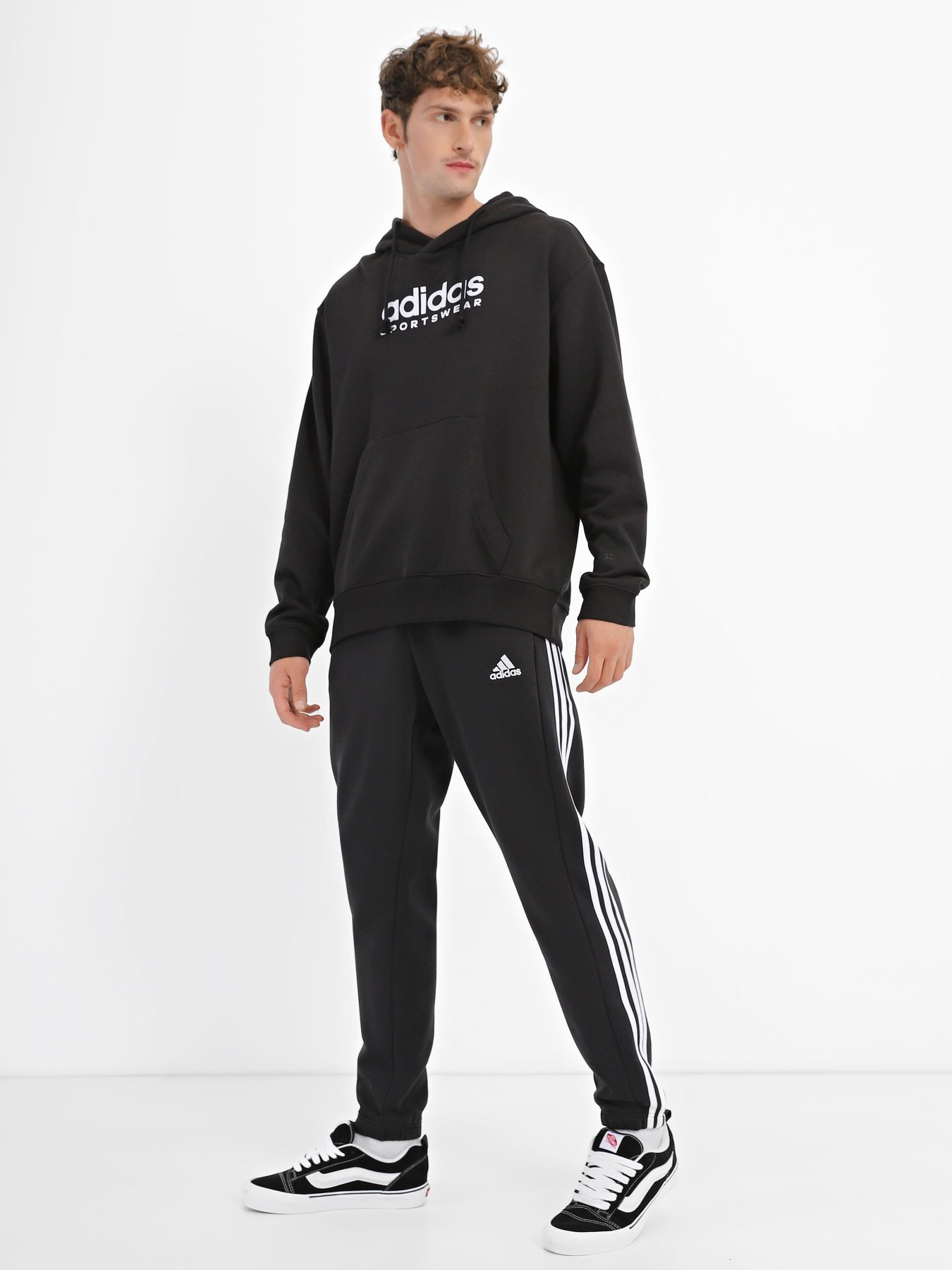Штаны спортивные Adidas ESSENTIALS FLEECE 3-STRIPES TA модель IB4038 Фото
