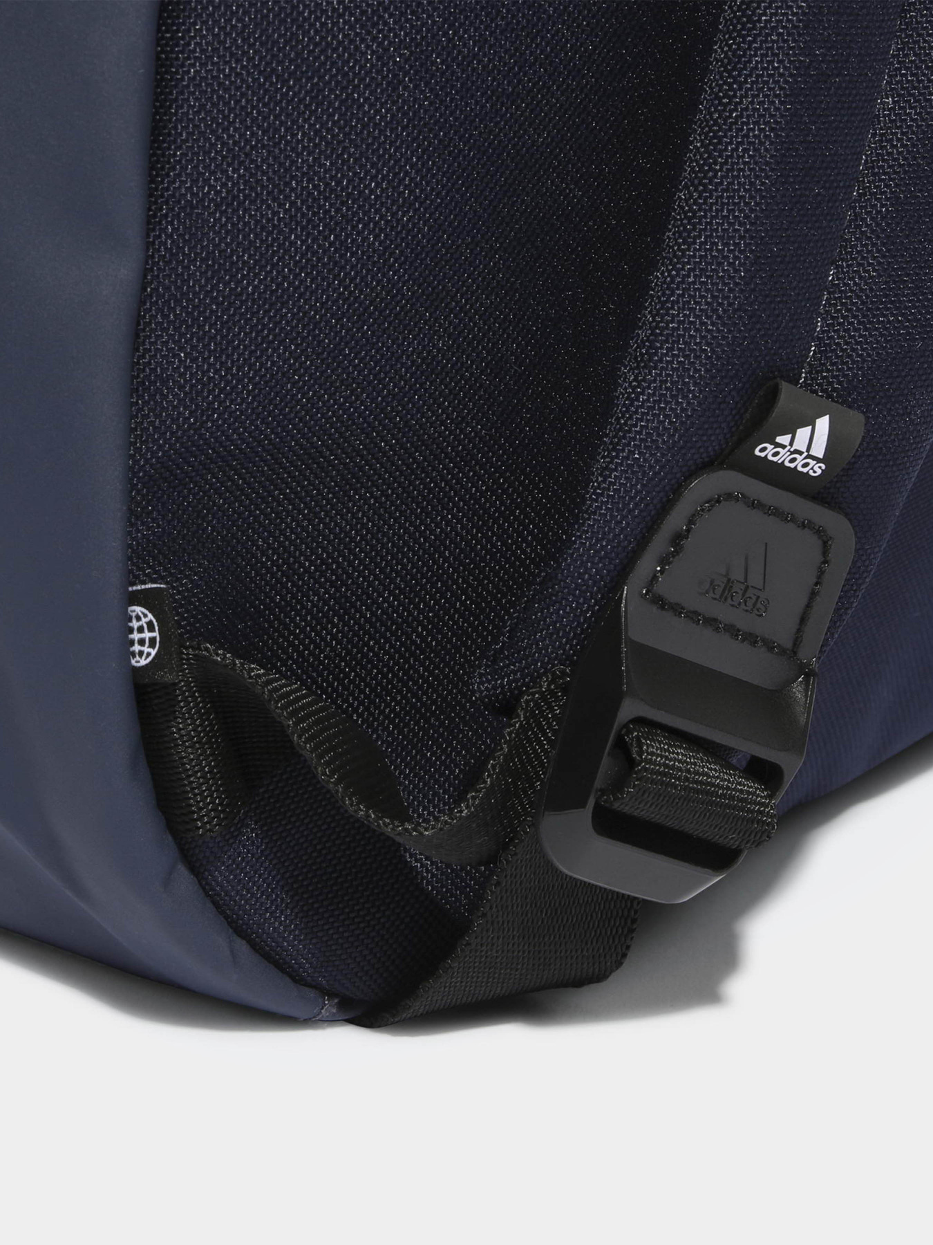 Повсякденний рюкзак Adidas CLASSIC BADGE OF SPORT 27L модель HR9809 Фото