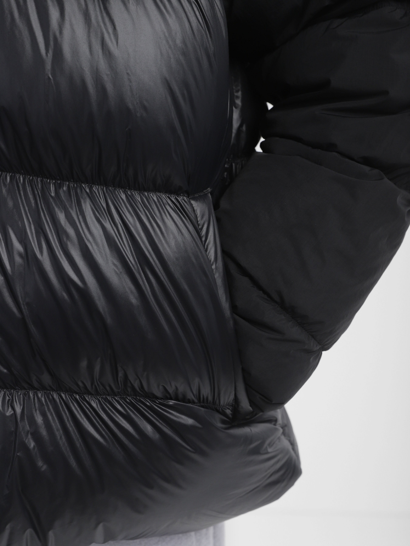 Пуховик Adidas Adicolor Down Regen Hooded Puffer модель IL2572 Фото