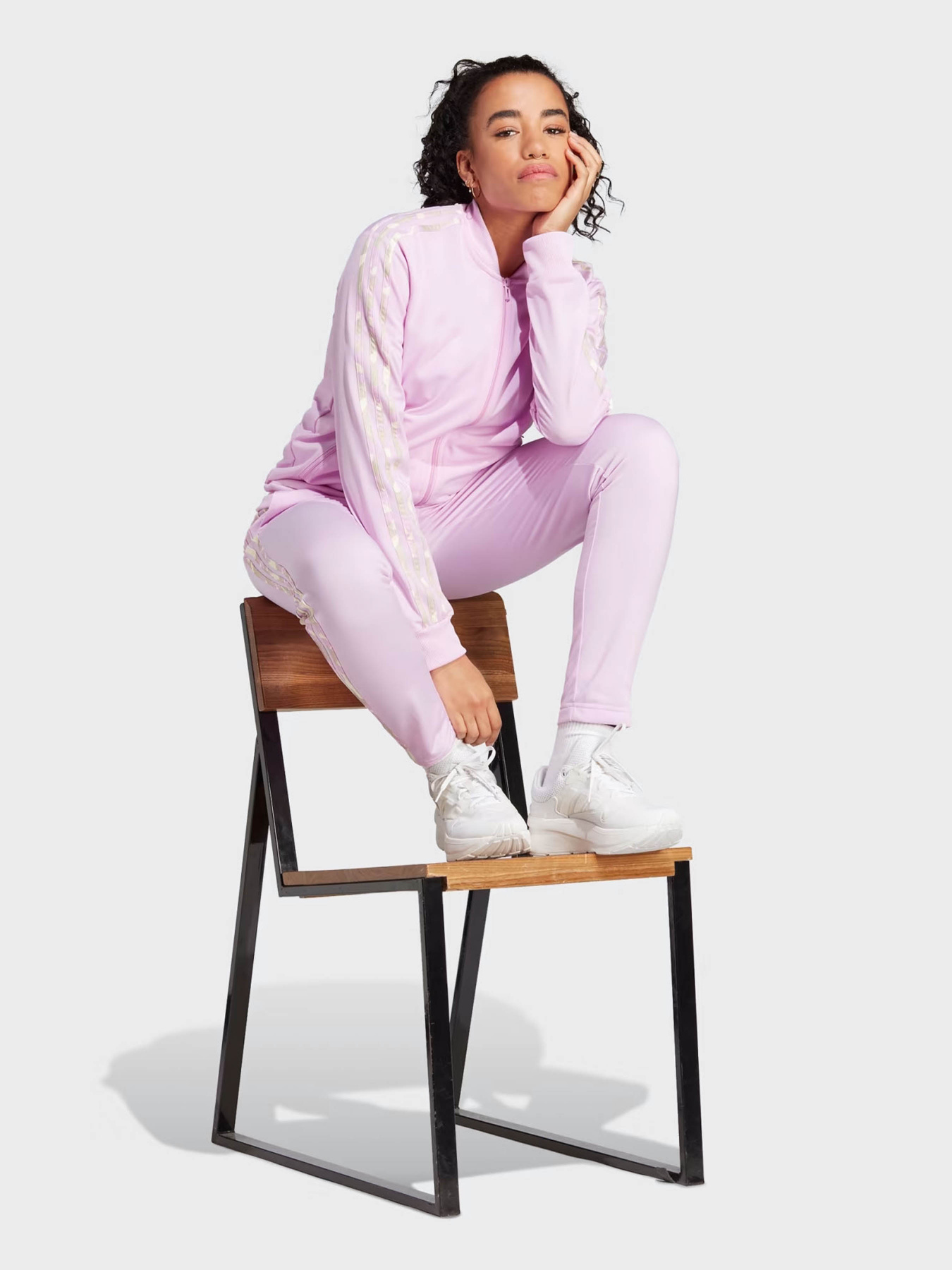 Спортивний костюм Adidas Essentials 3-Stripes модель IJ8787 Фото