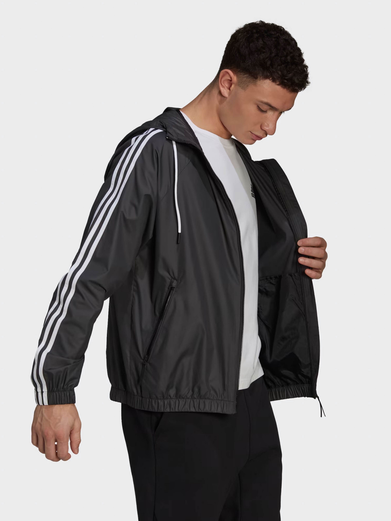 Вітровка Adidas BSC 3-Stripes Wind модель H65776 Фото