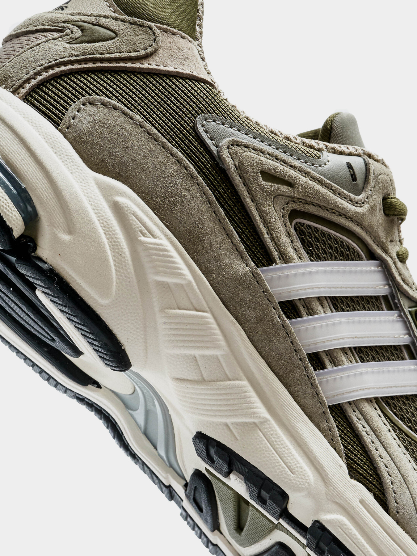 Кросівки повсякденні Adidas Response CL модель ID4593 Кросівки повсякденні Adidas Response CL модель ID4593 Фото