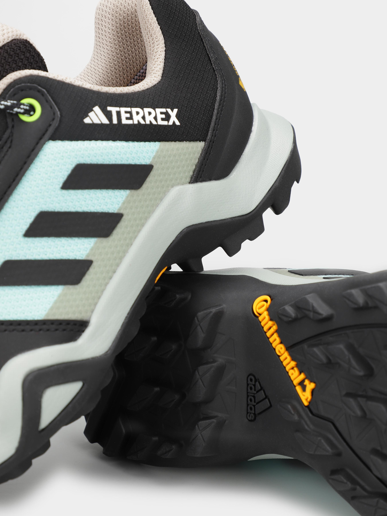Кроссовки повседневные Adidas Terrex AX3 GORE-TEX Hiking модель IF4875 Фото