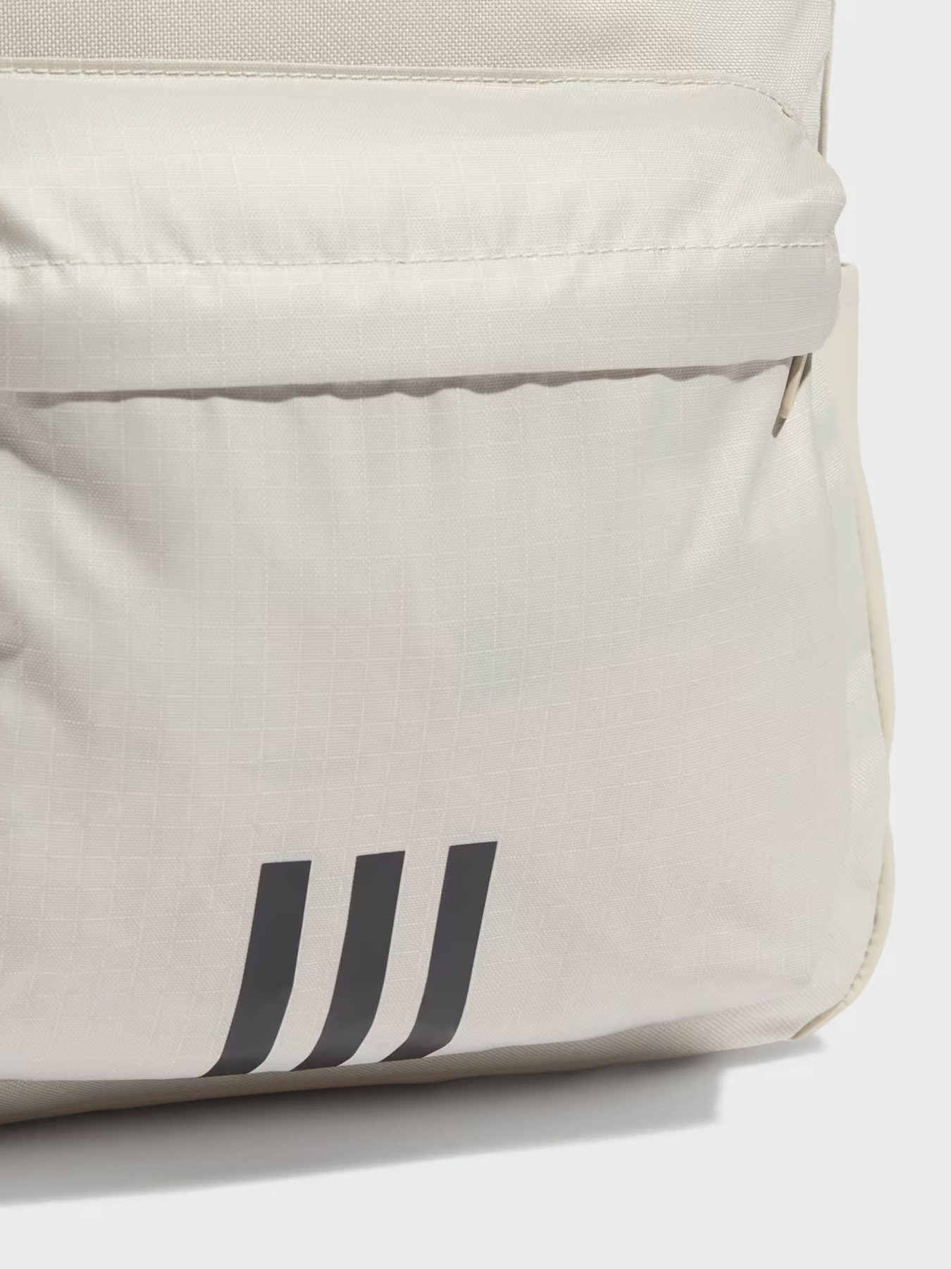 Повсякденний рюкзак Adidas CLASSIC BADGE OF SPORT 3-STRIP модель IR9757 Фото