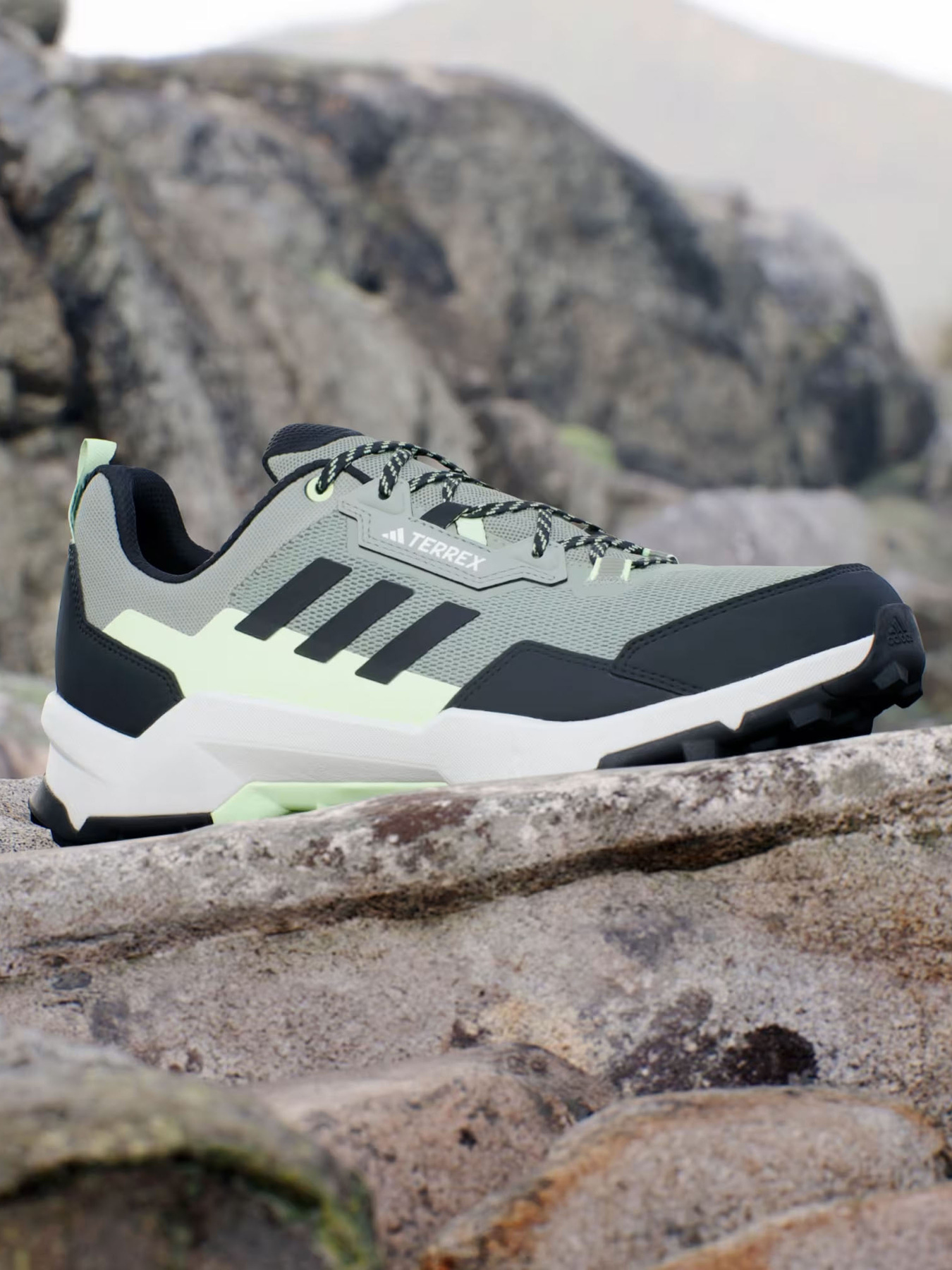 Кроссовки повседневные Adidas TERREX AX4 HIKING модель IG5683 Кроссовки повседневные Adidas TERREX AX4 HIKING модель IG5683 Фото