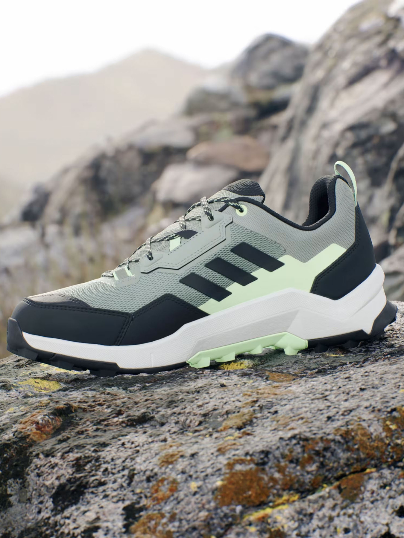 Кроссовки повседневные Adidas TERREX AX4 HIKING модель IG5683 Кроссовки повседневные Adidas TERREX AX4 HIKING модель IG5683 Фото