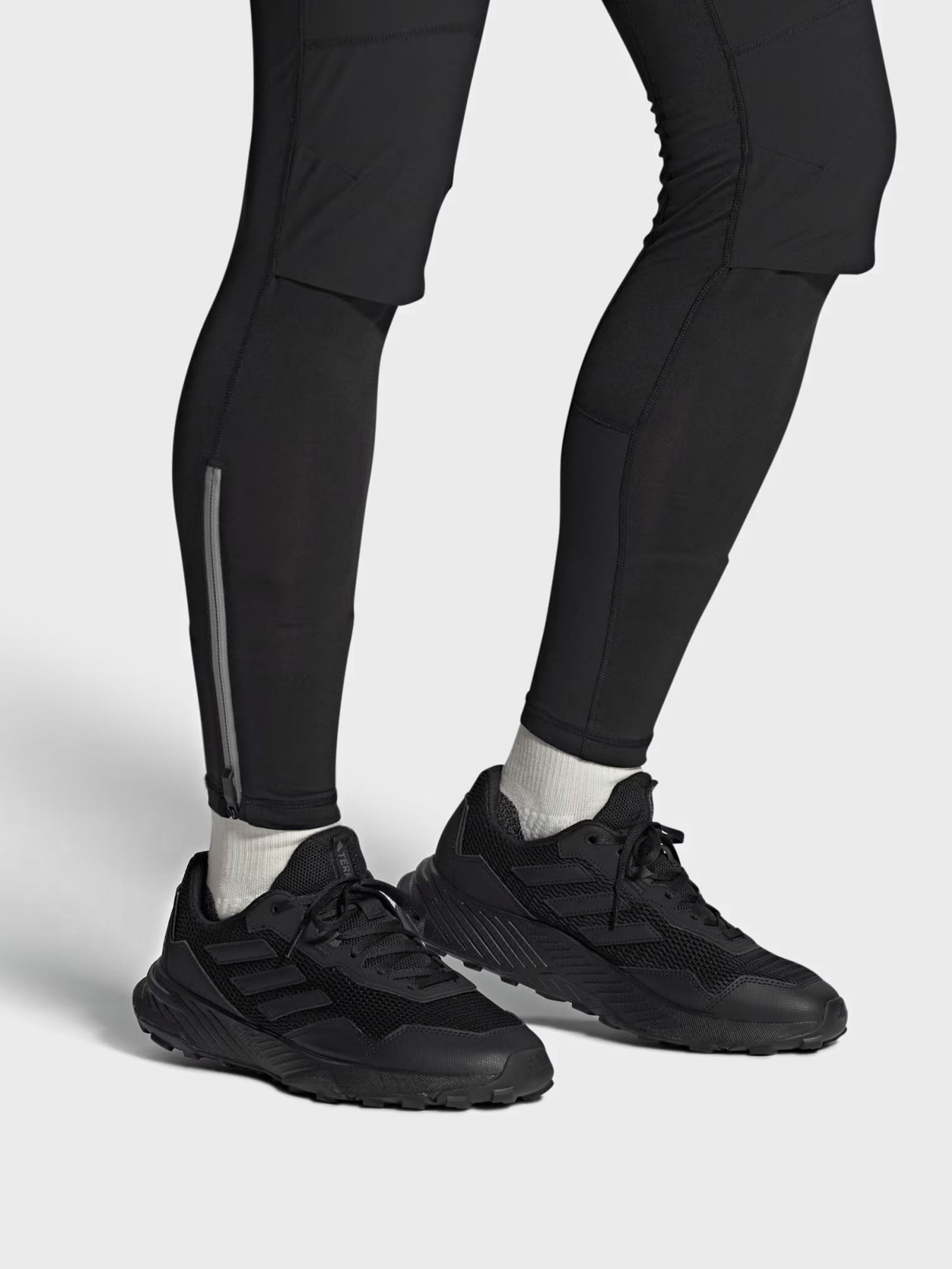 Кроссовки для бега Adidas Tracefinder Trail модель IE5906 Фото