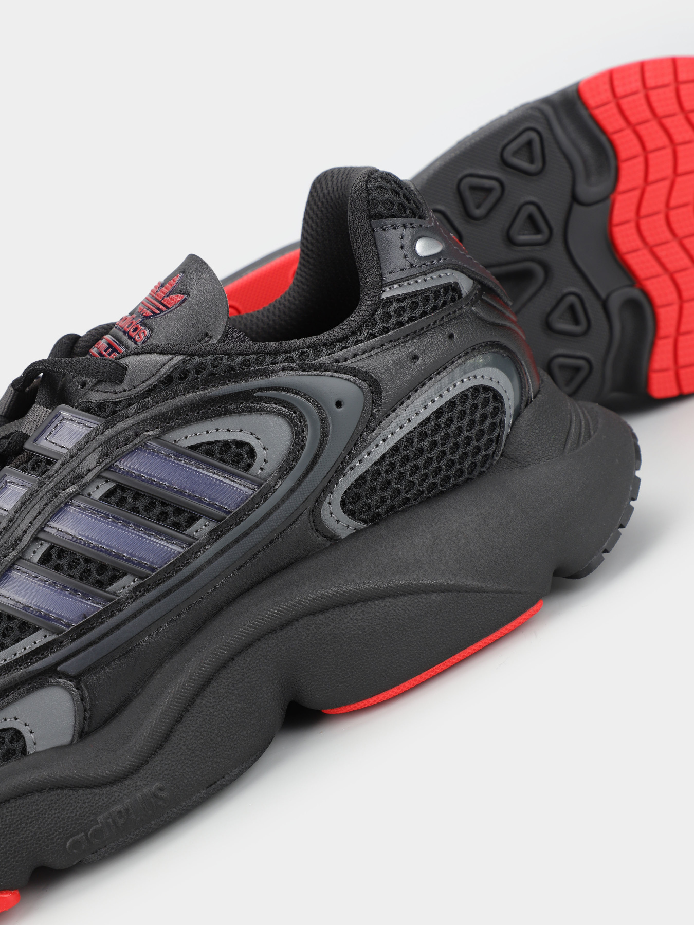 Кроссовки Adidas Ozmillen Originals модель ID2895 Фото