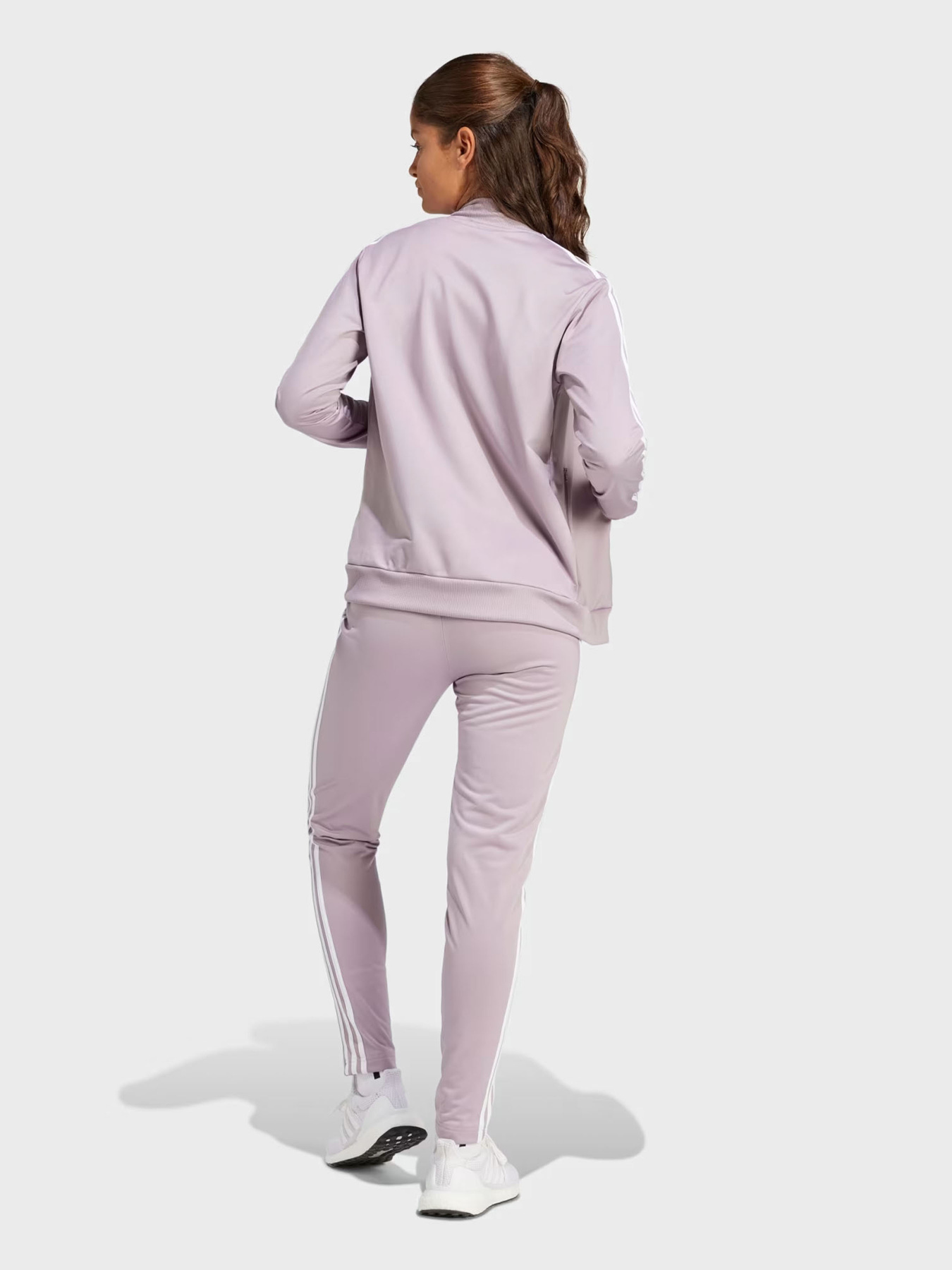 Спортивний костюм Adidas Essentials 3-Stripes модель IS0852 Фото