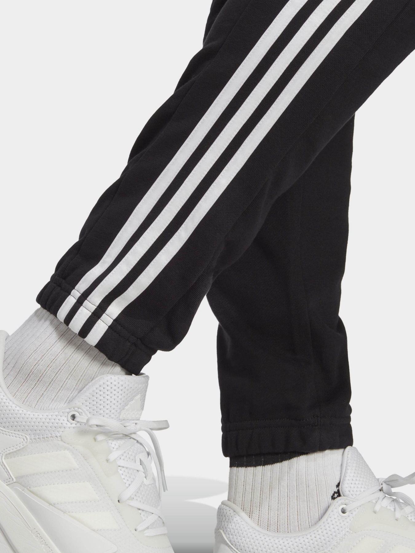 Спортивні штани Adidas ESSENTIALS FRENCH TERRY TAPERE модель IC0050 Фото