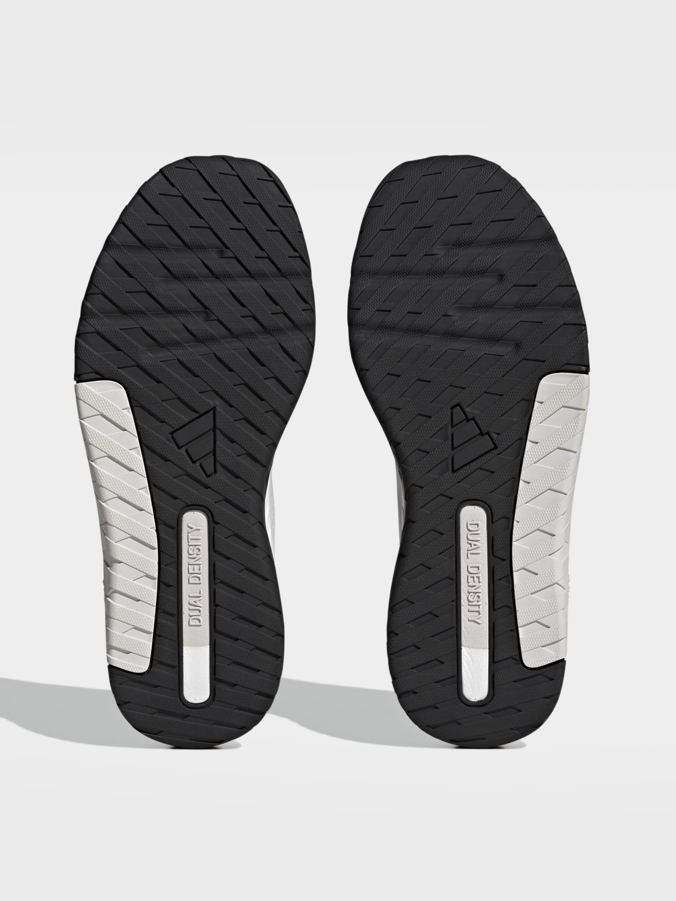 Кроссовки повседневные Adidas EVERYSET TRAINER модель ID4990 Фото