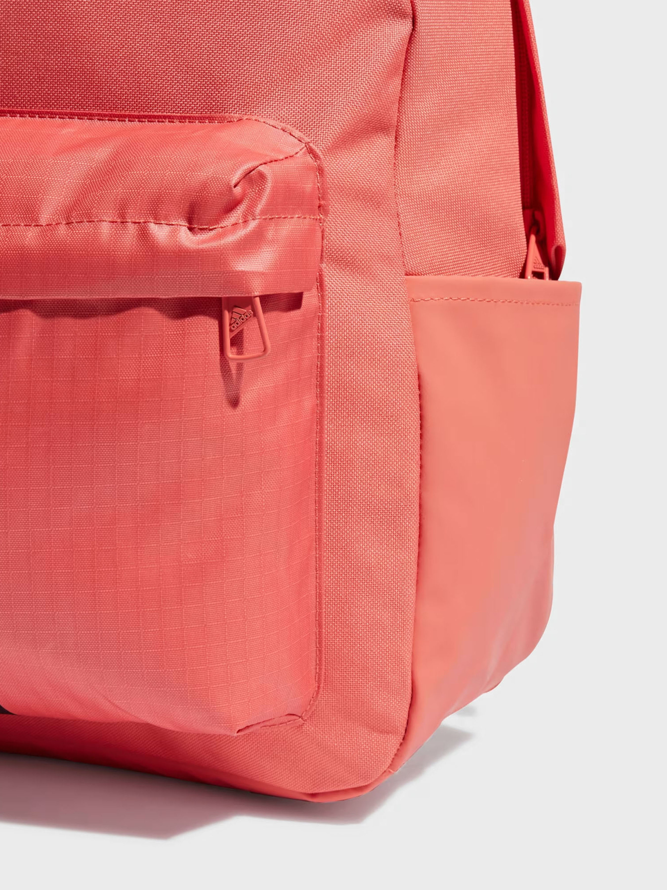 Повсякденний рюкзак Adidas CLSC BOS 3S 27.5L модель IR9758 Повсякденний рюкзак Adidas CLSC BOS 3S 27.5L модель IR9758 Фото