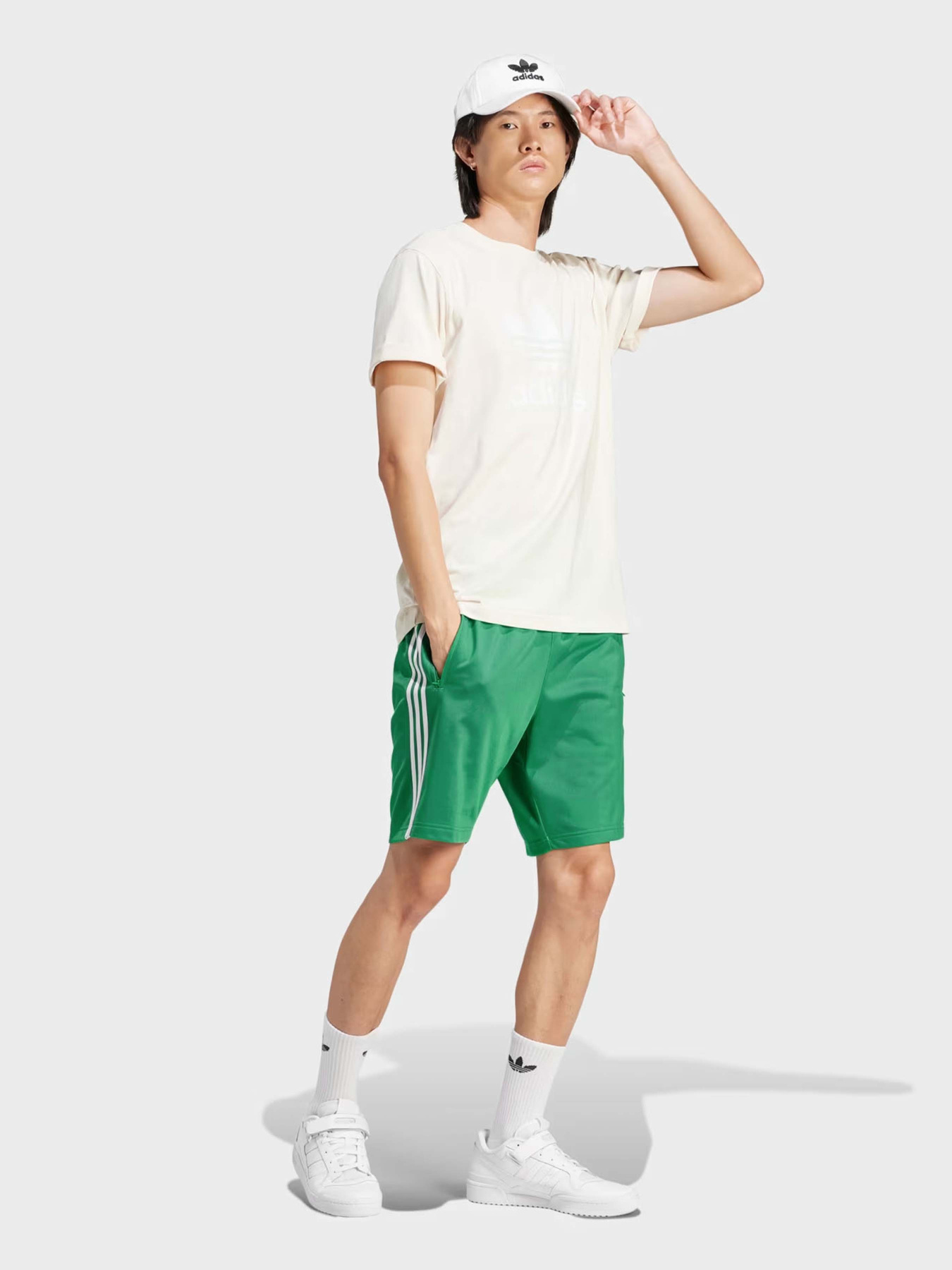 Футболка Adidas ADICOLOR TREFOIL ORIGINALS модель IU2367 Фото