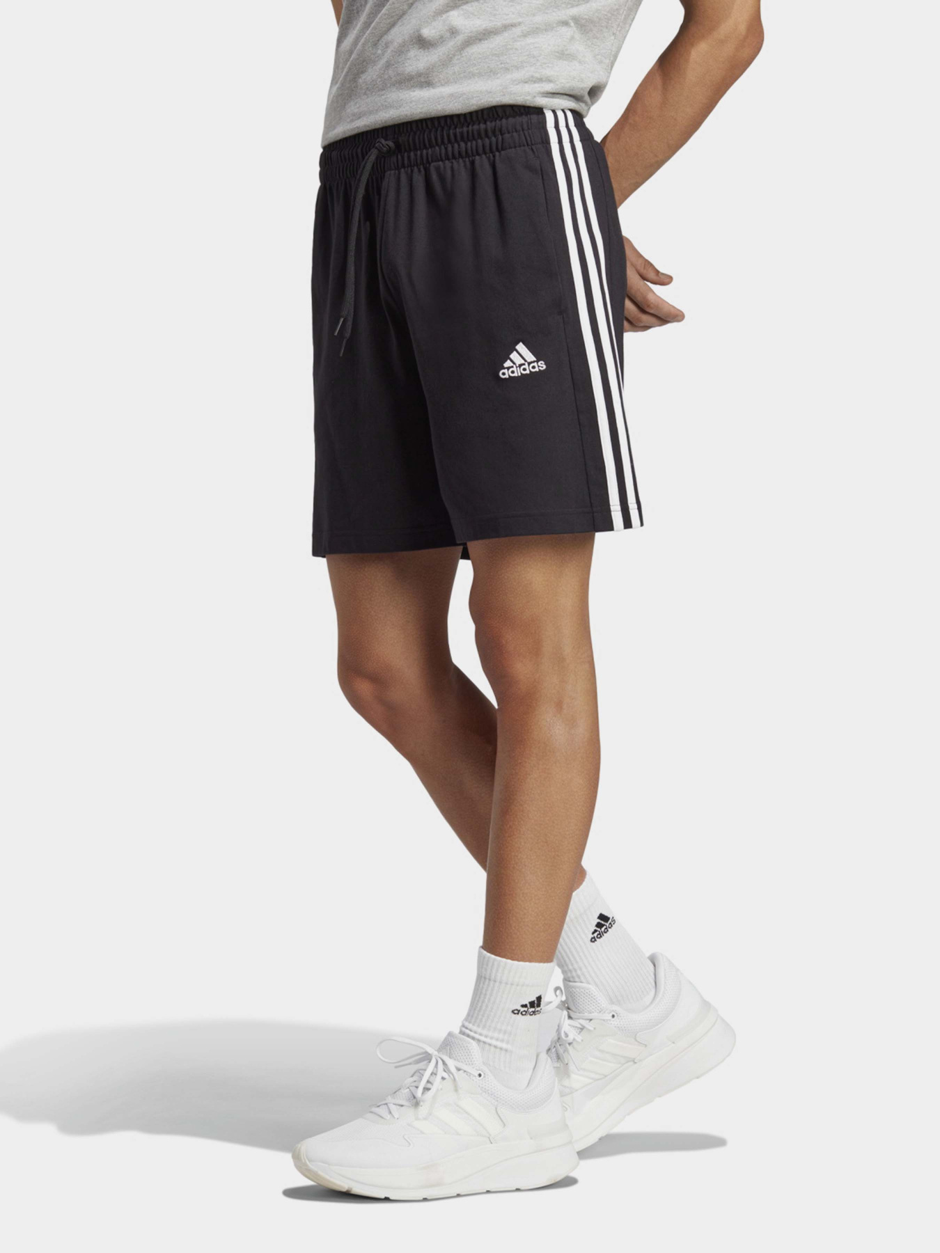 Шорти спортивні Adidas Essentials 3-Stripes Sportswear модель IC9378 Фото
